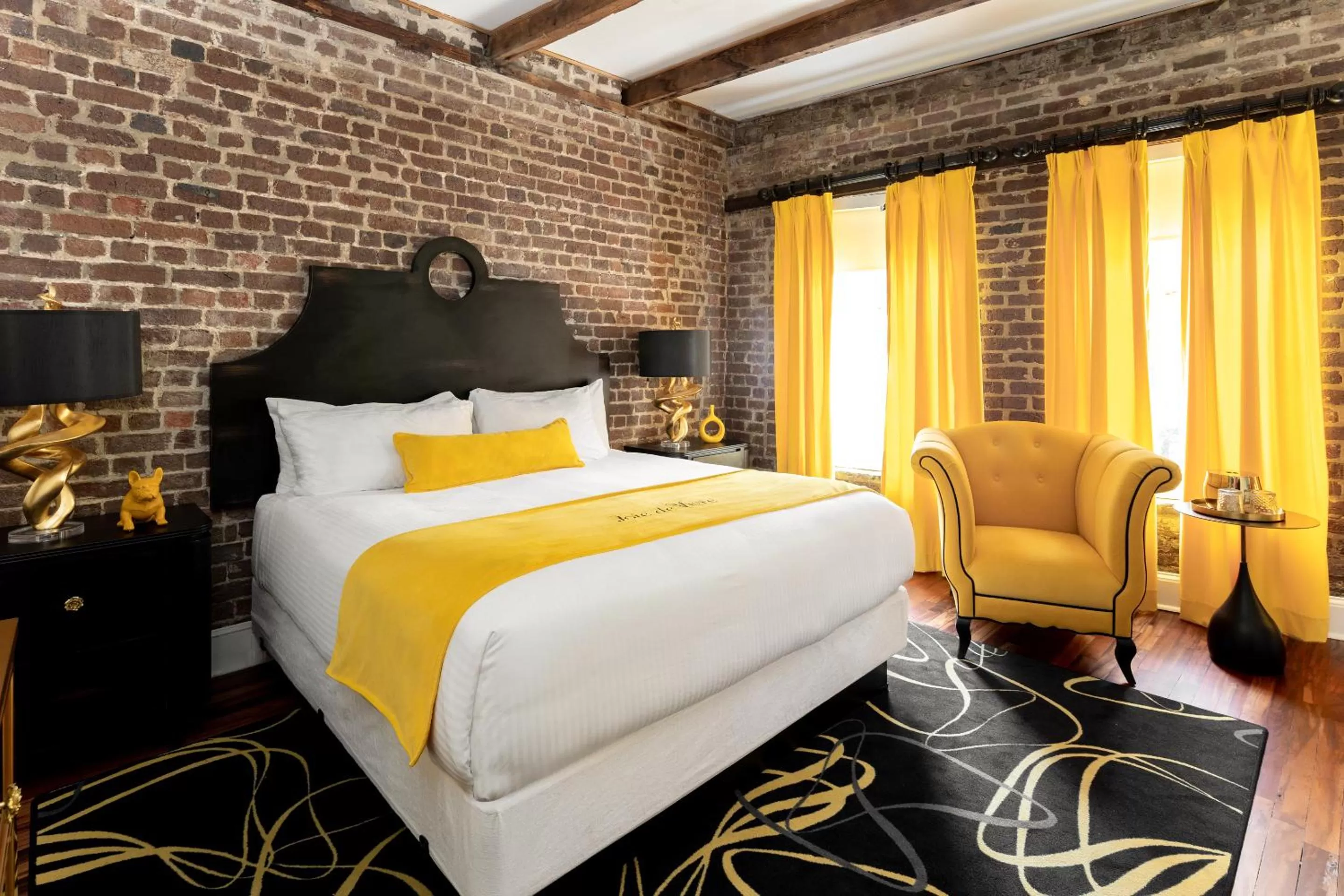 Enclave King in The Vendue, Downtown Art Hotel