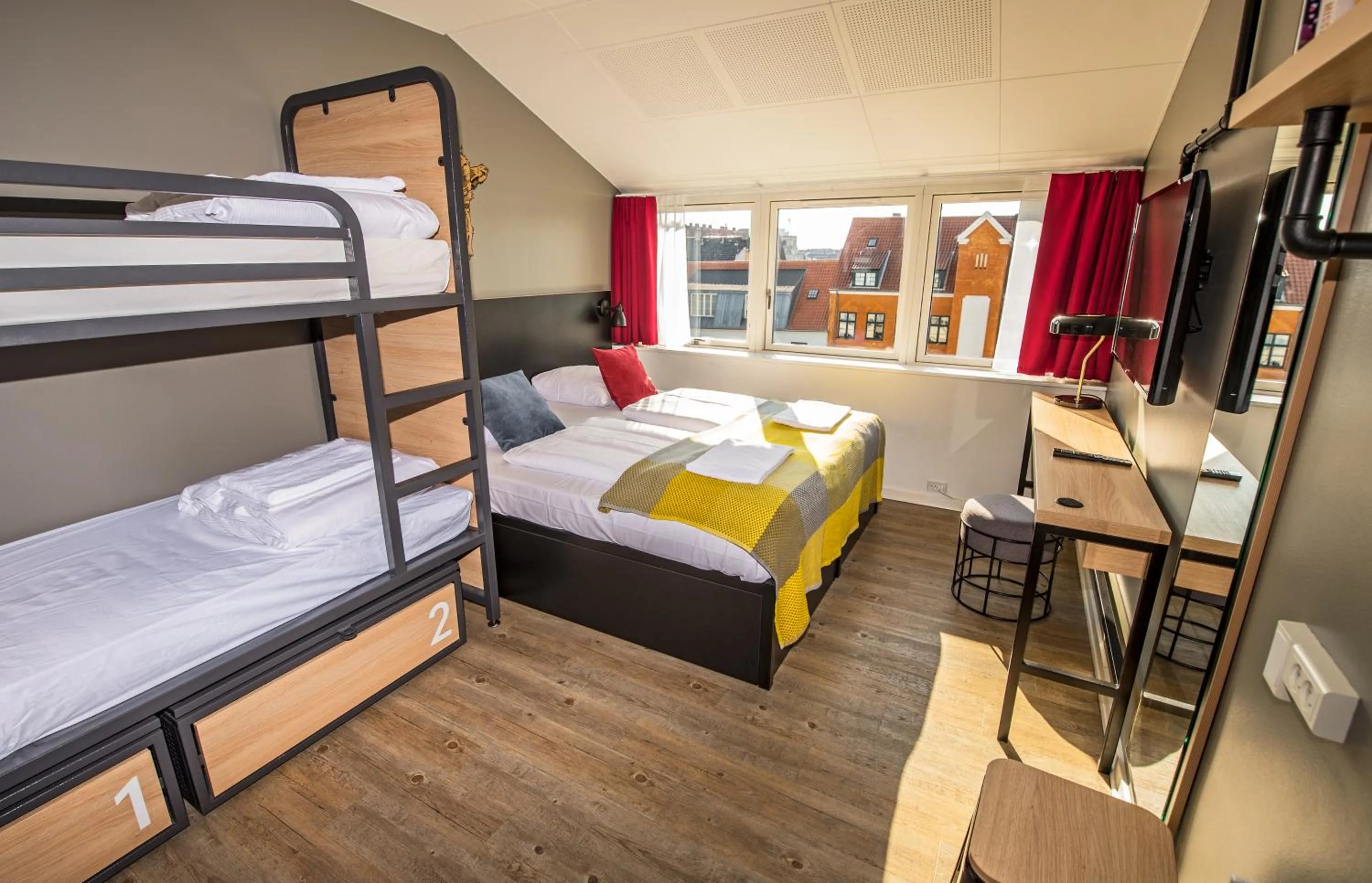 Family Room for 4 in Generator Copenhagen