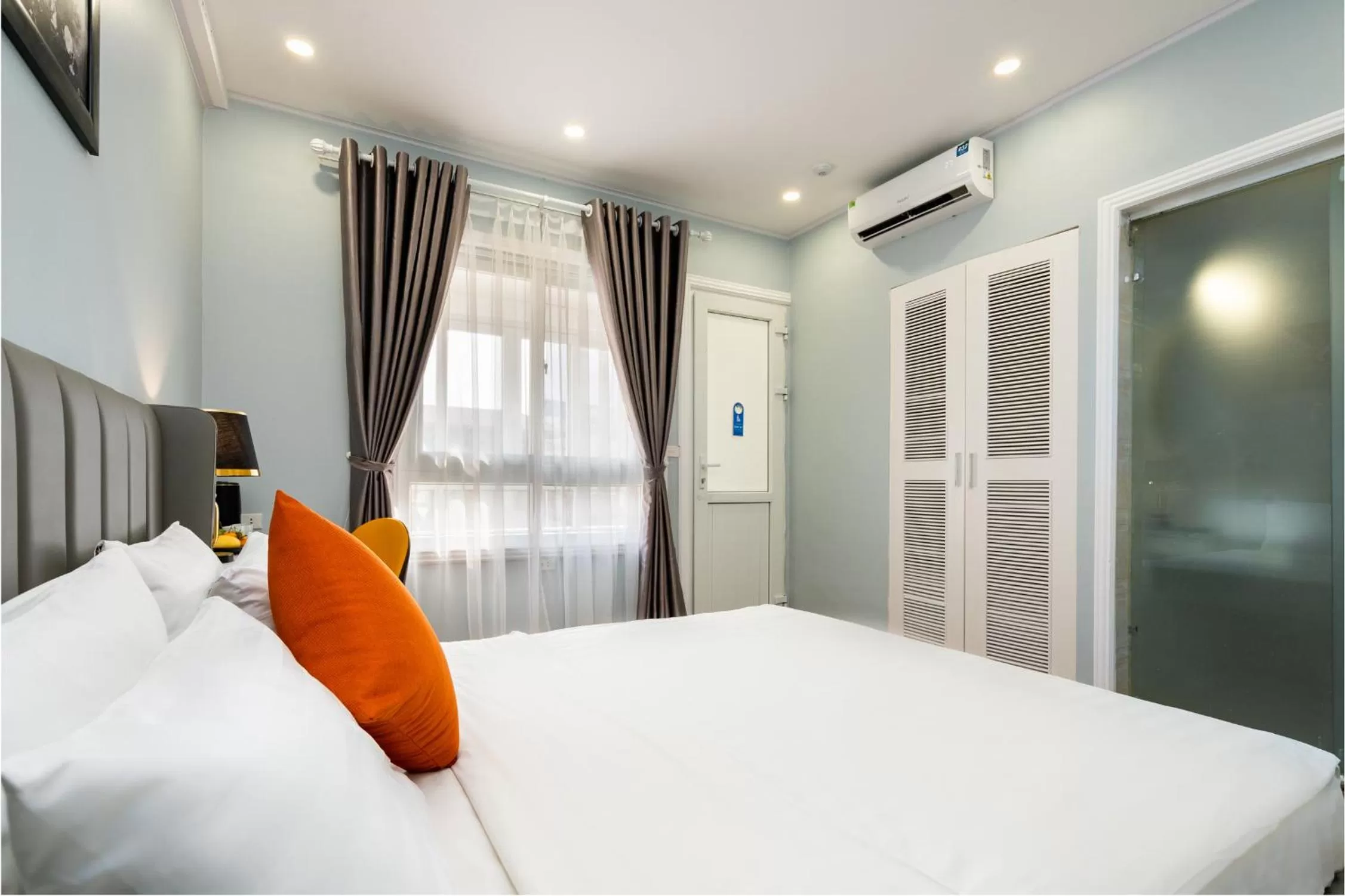 Family Room with Private Bathroom in Hanoi Memory Legends Hotel