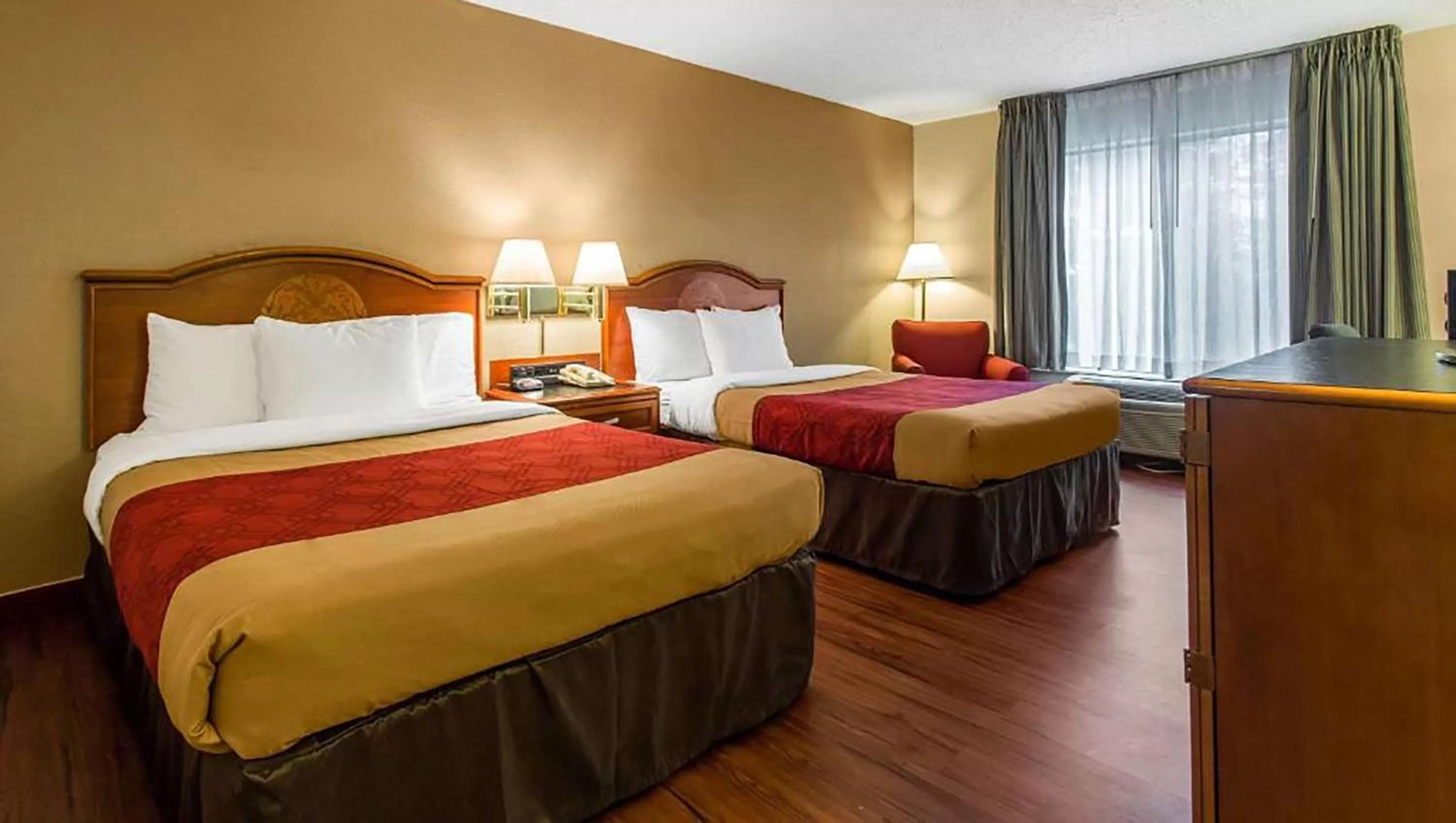 Double Room with Refrigerator in Studios & Suites 4 Less Charlotte