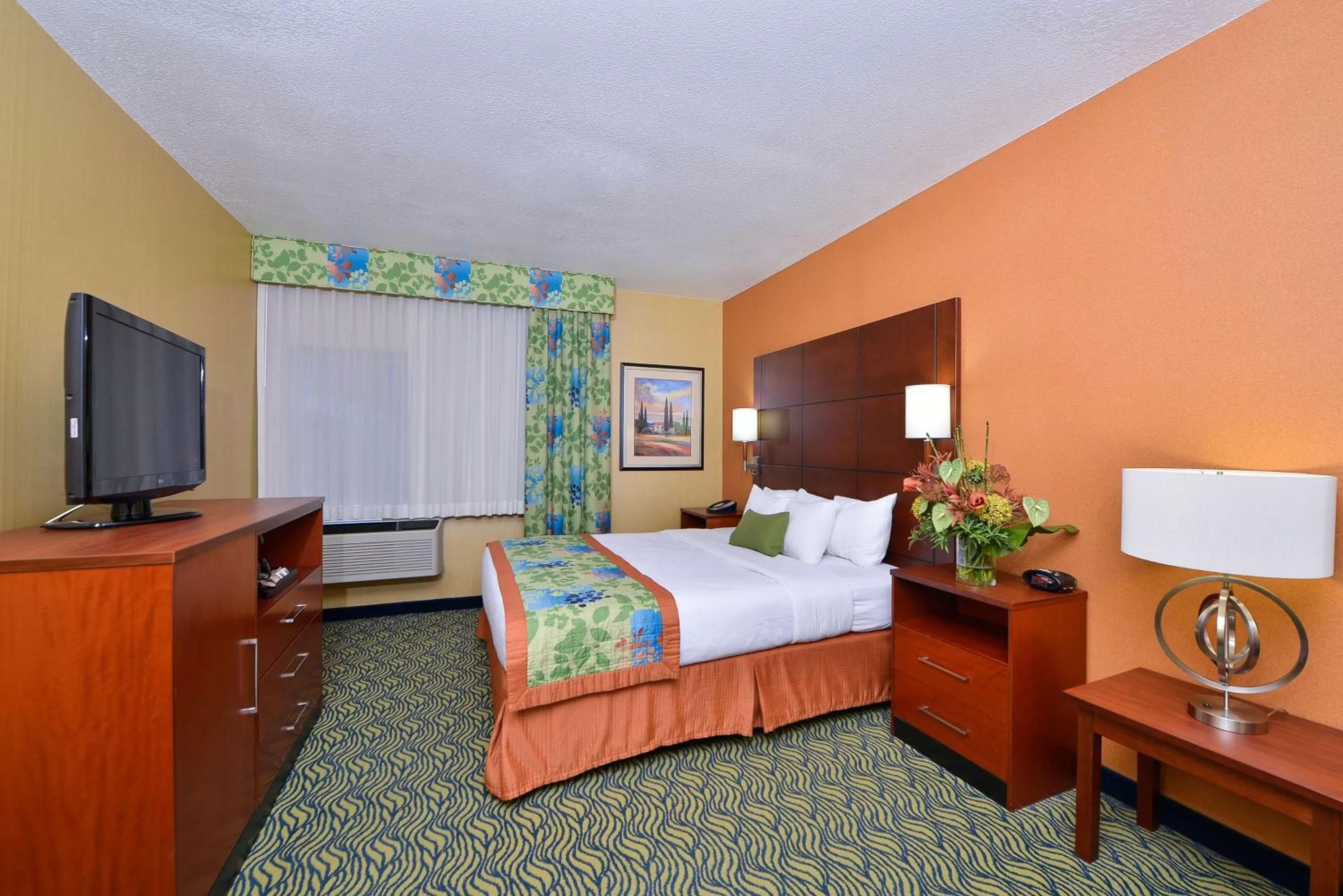 King Room in Best Western PLUS Fresno Inn