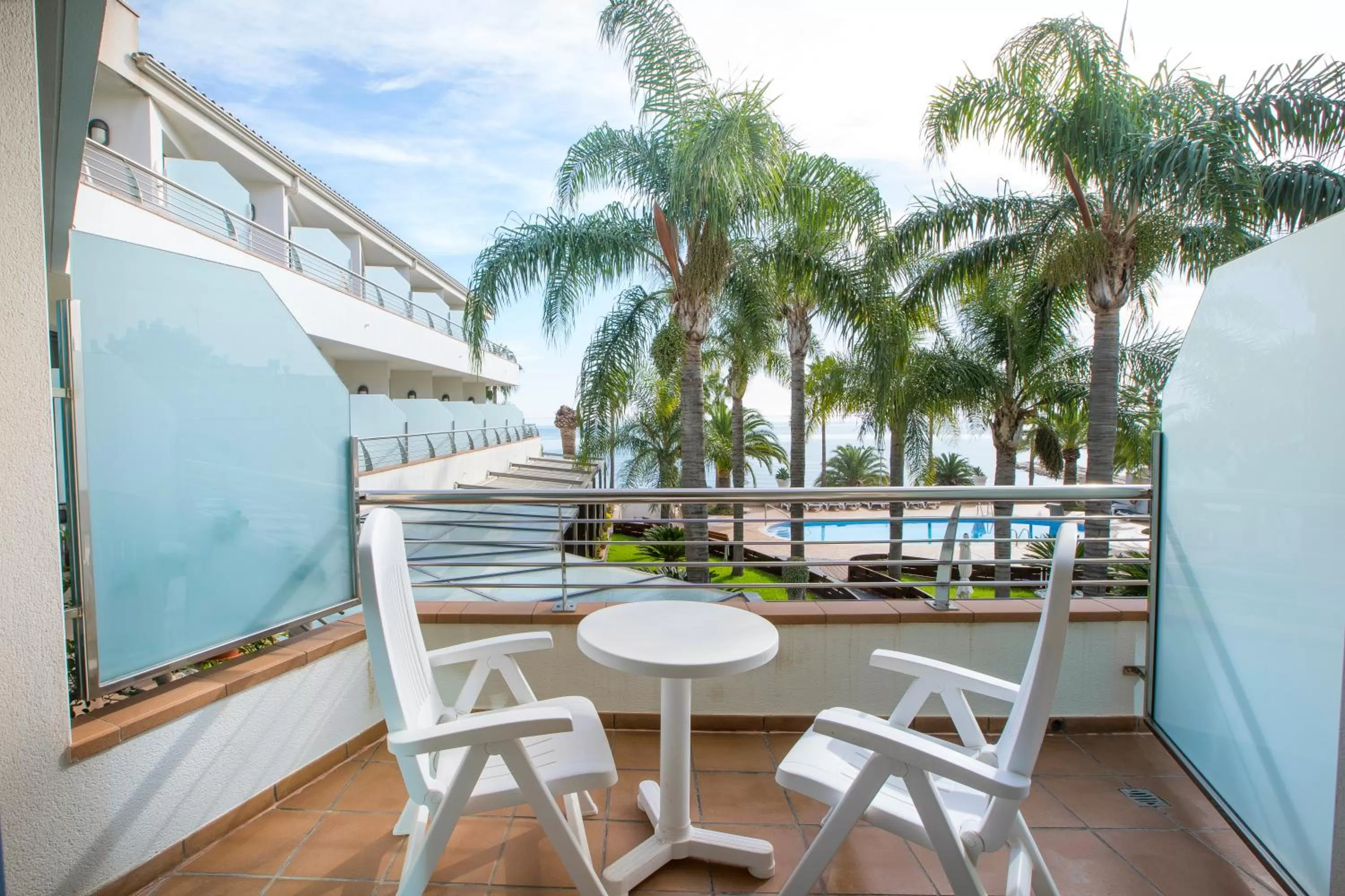 Double or Twin Room - Disability Access in Miami Mar - Boutique Hotel & Restaurante