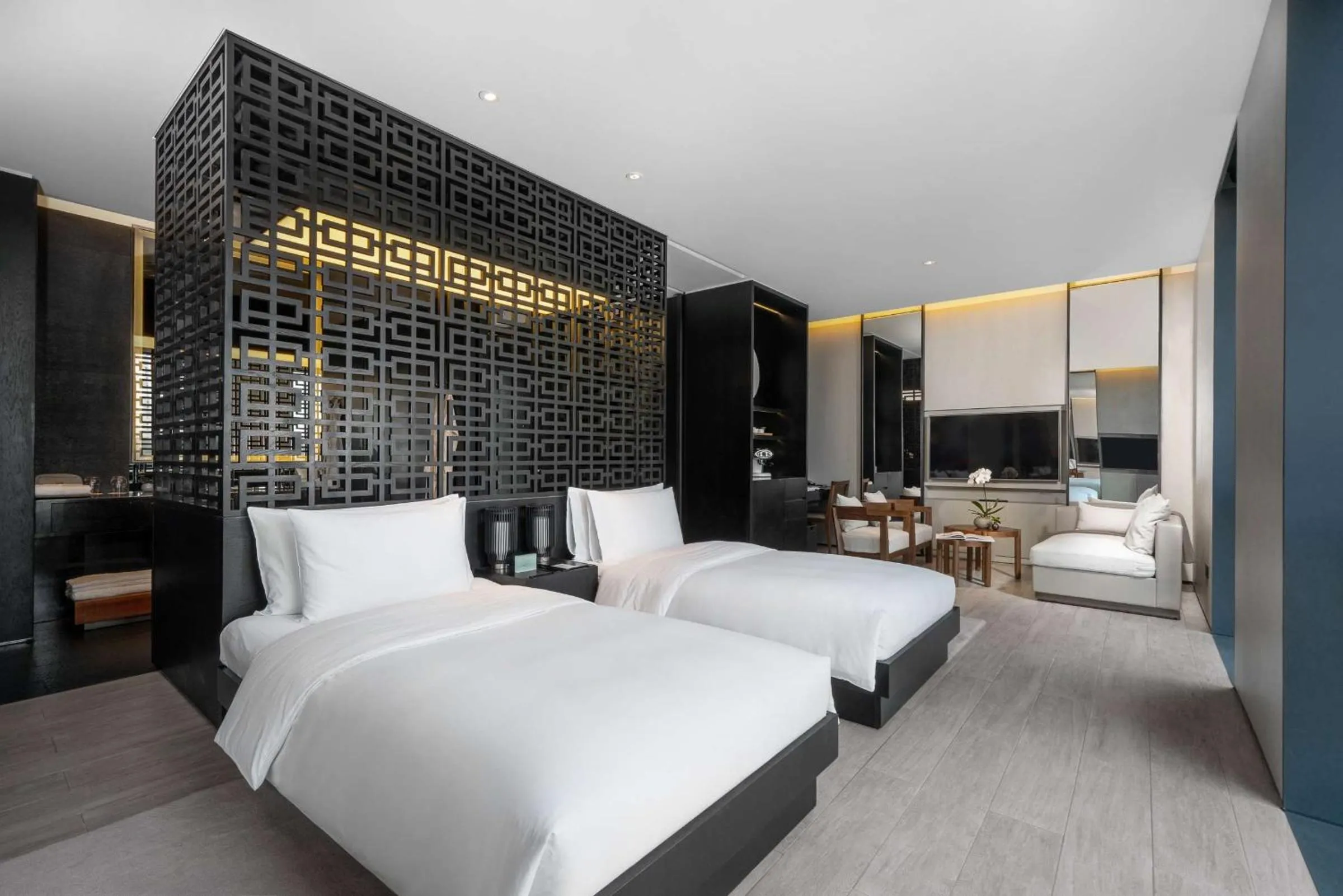 Studio 70 Twin Room in The Temple House