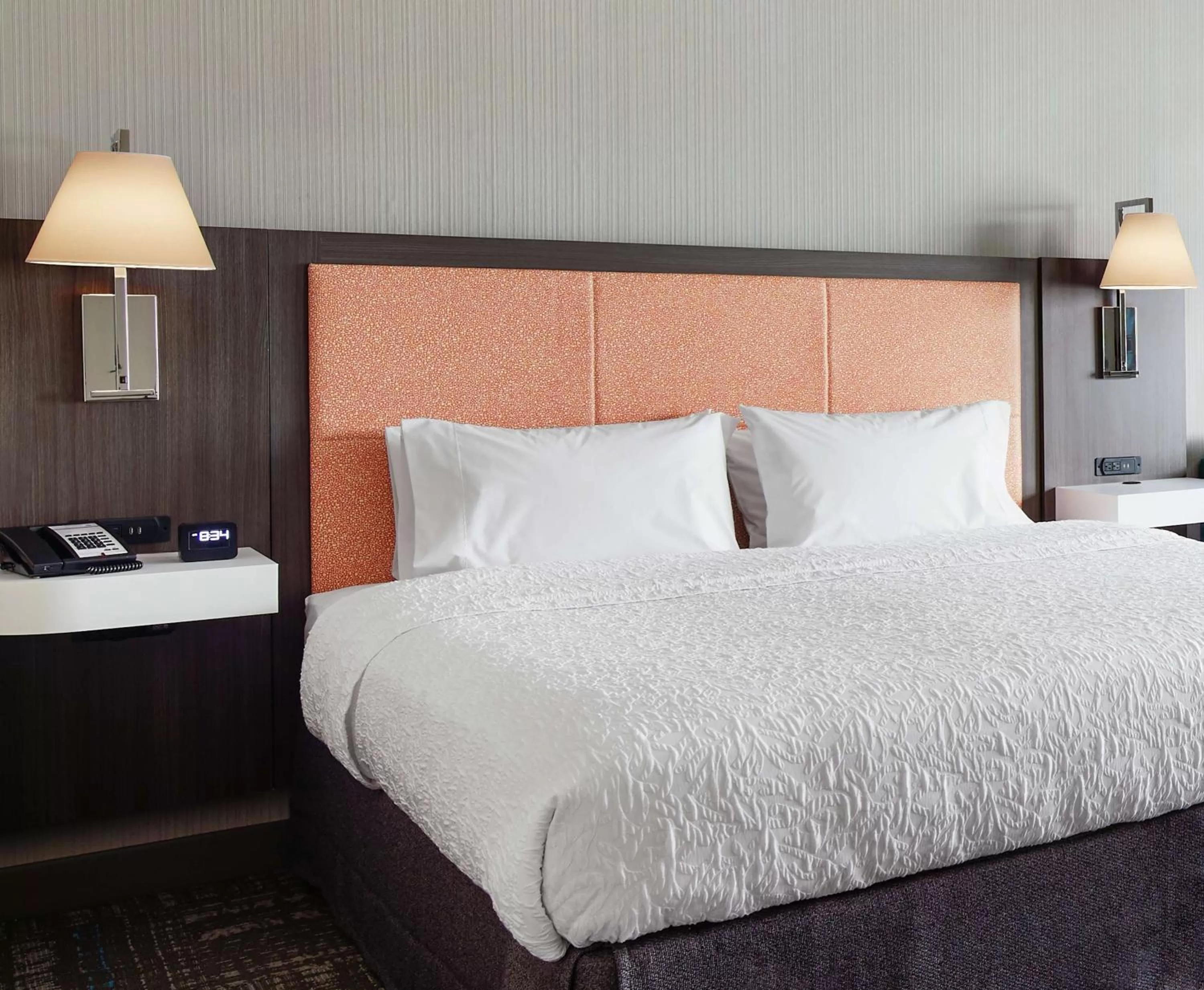 King Room - Mobility Accessible/Non-Smoking in Hampton Inn & Suites Chicago/Waukegan