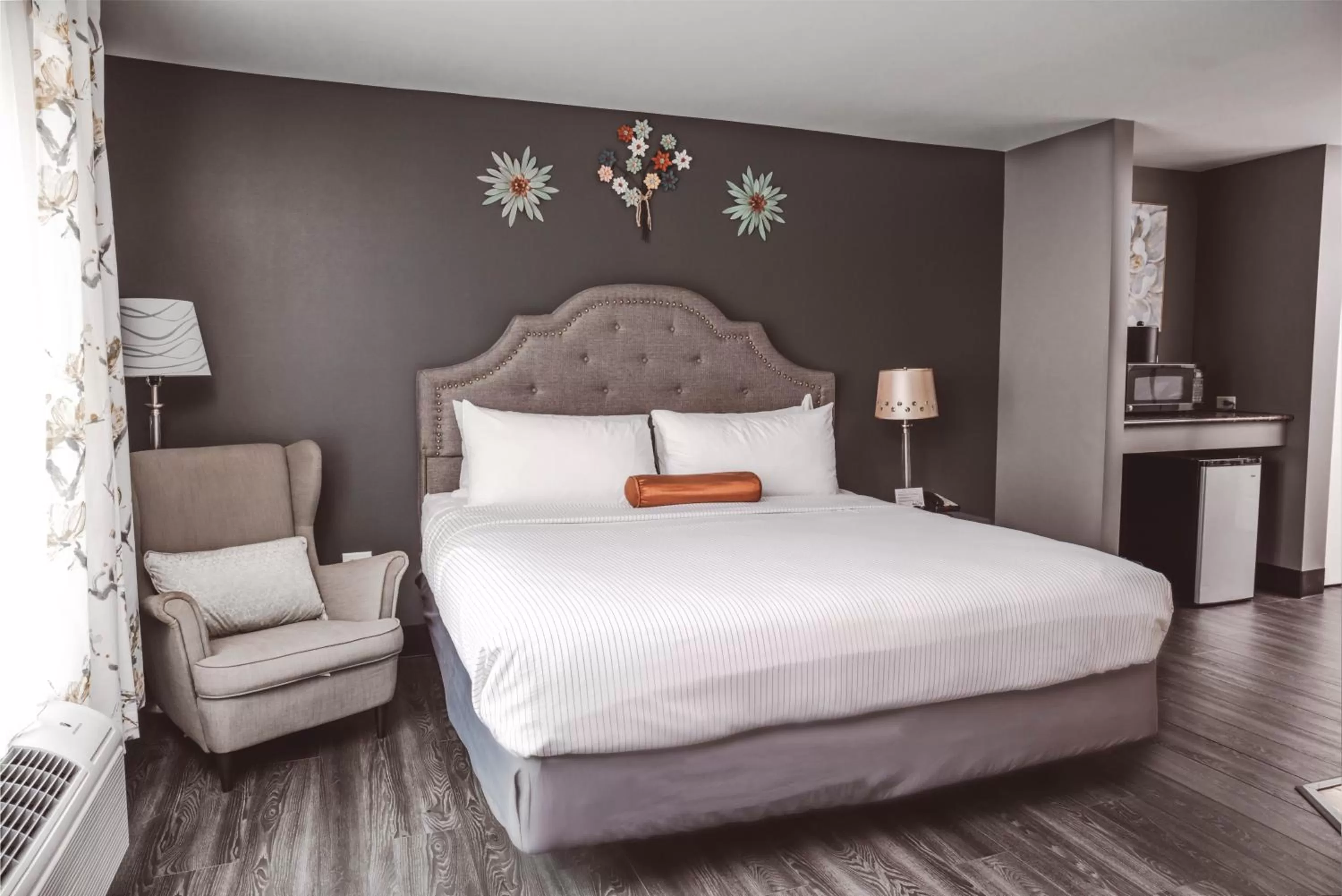 King Suite in The Inn On Sheridan