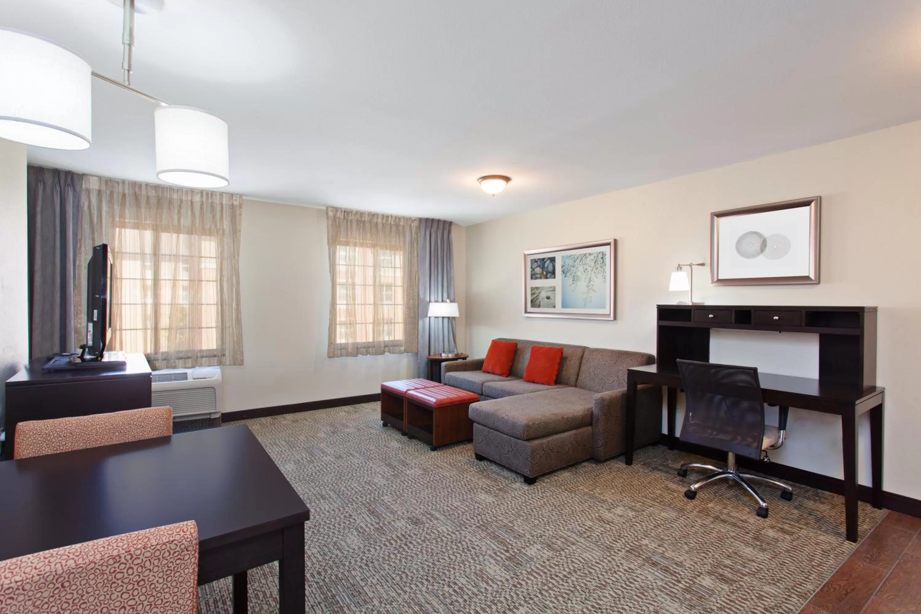 One-Bedroom Queen Suite -Non-Smoking in Staybridge Suites Fairfield Napa Valley Area by IHG