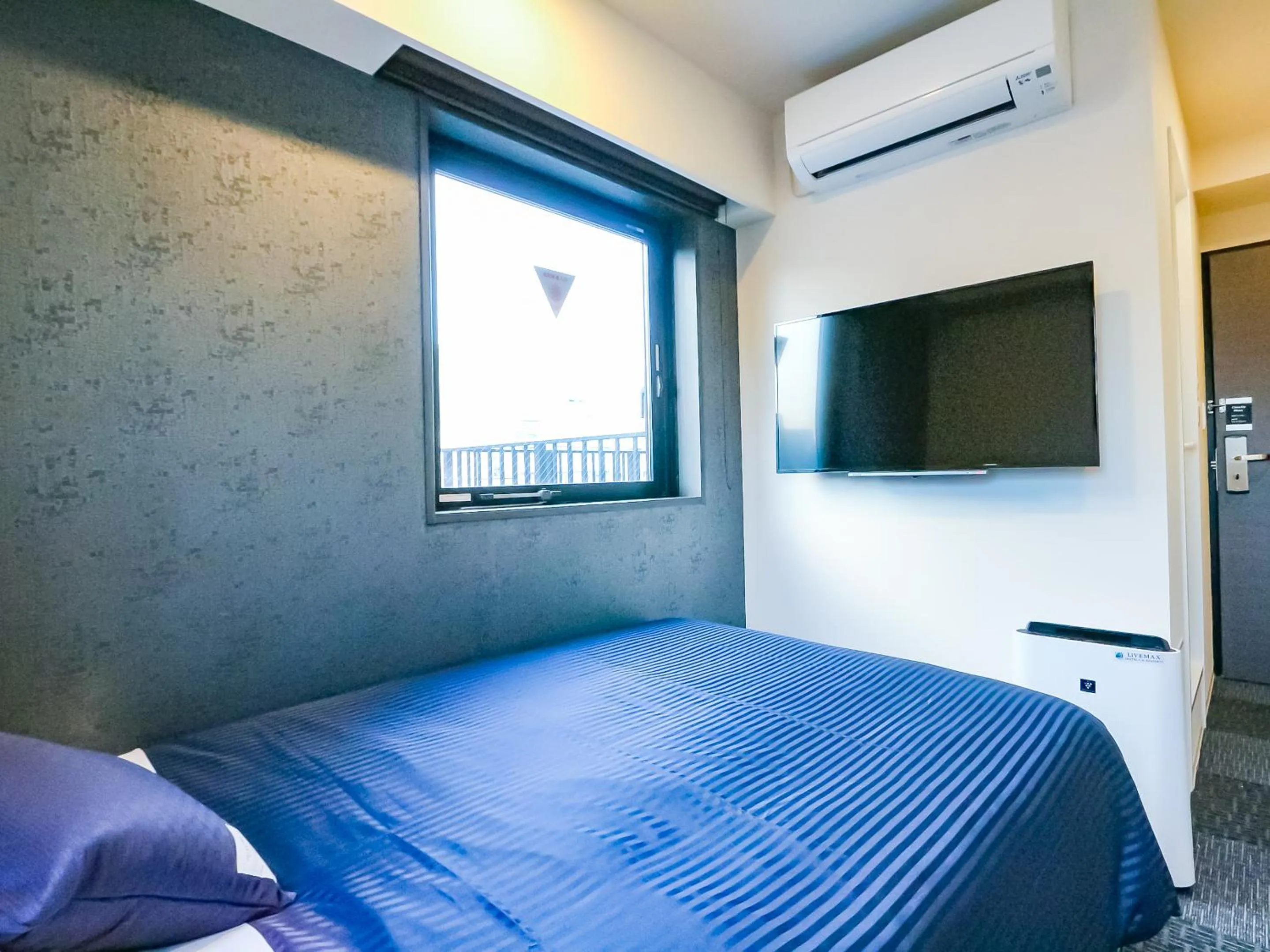 Double Room with Small Double Bed - single occupancy - Smoking in HOTEL LiVEMAX Tokyo Shintomicho