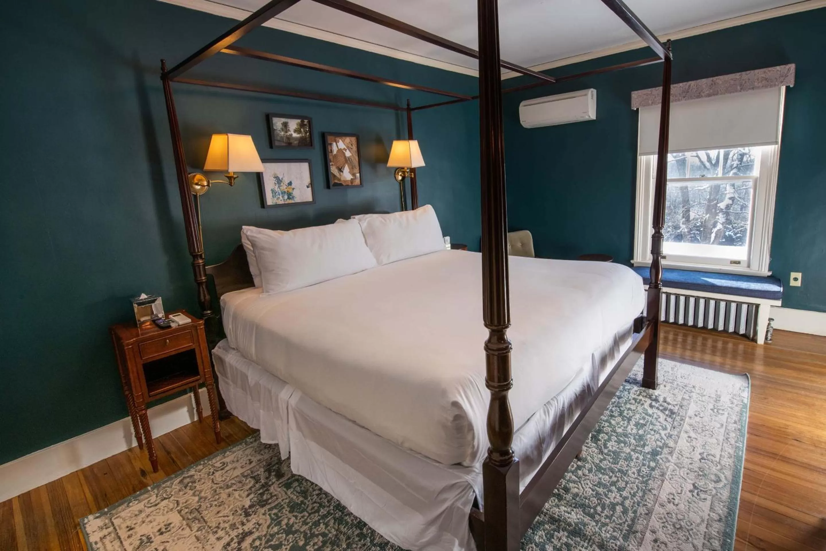 Classic King  in The Dewey by The Lenox Collection