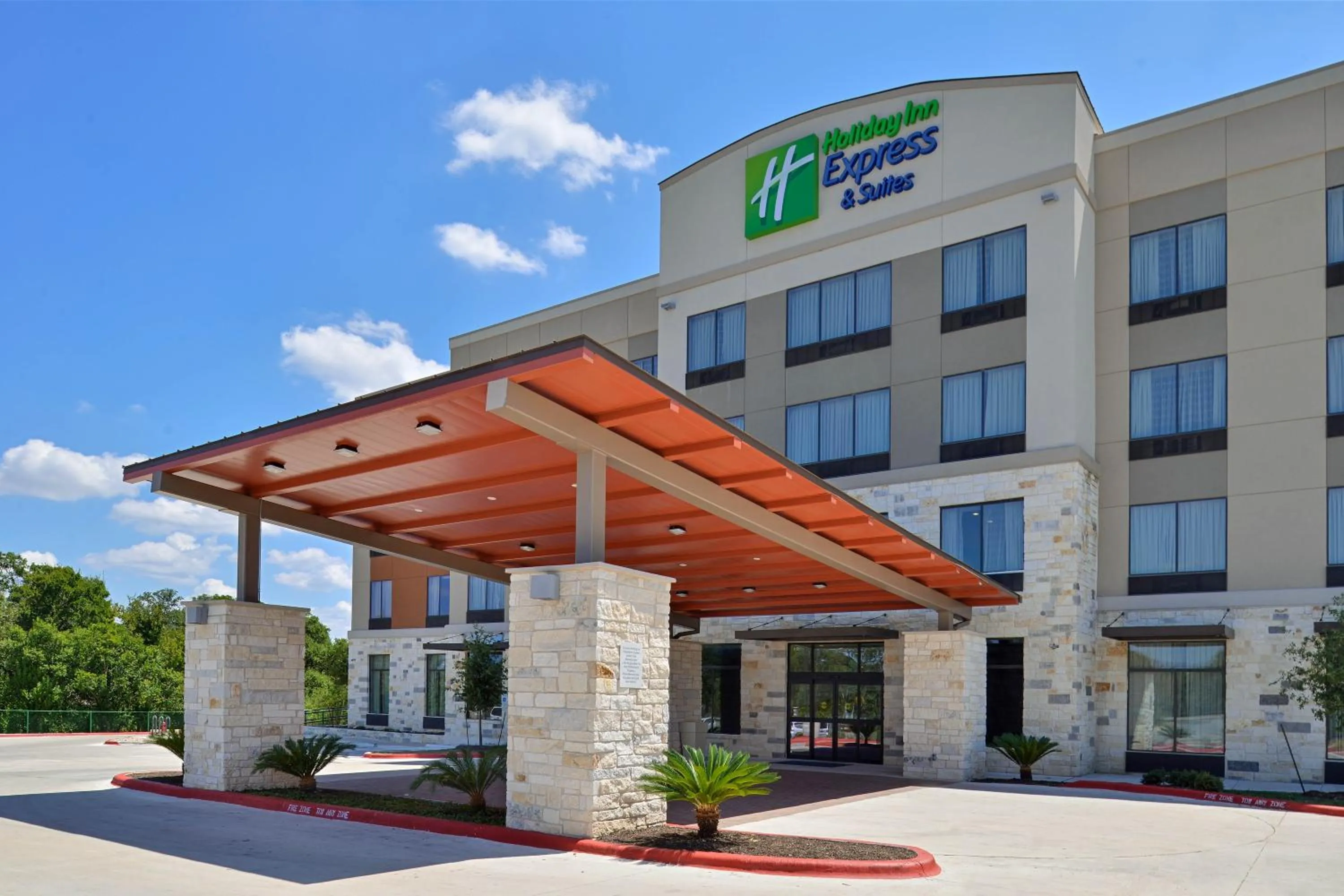 Holiday Inn Express & Suites Austin South by IHG