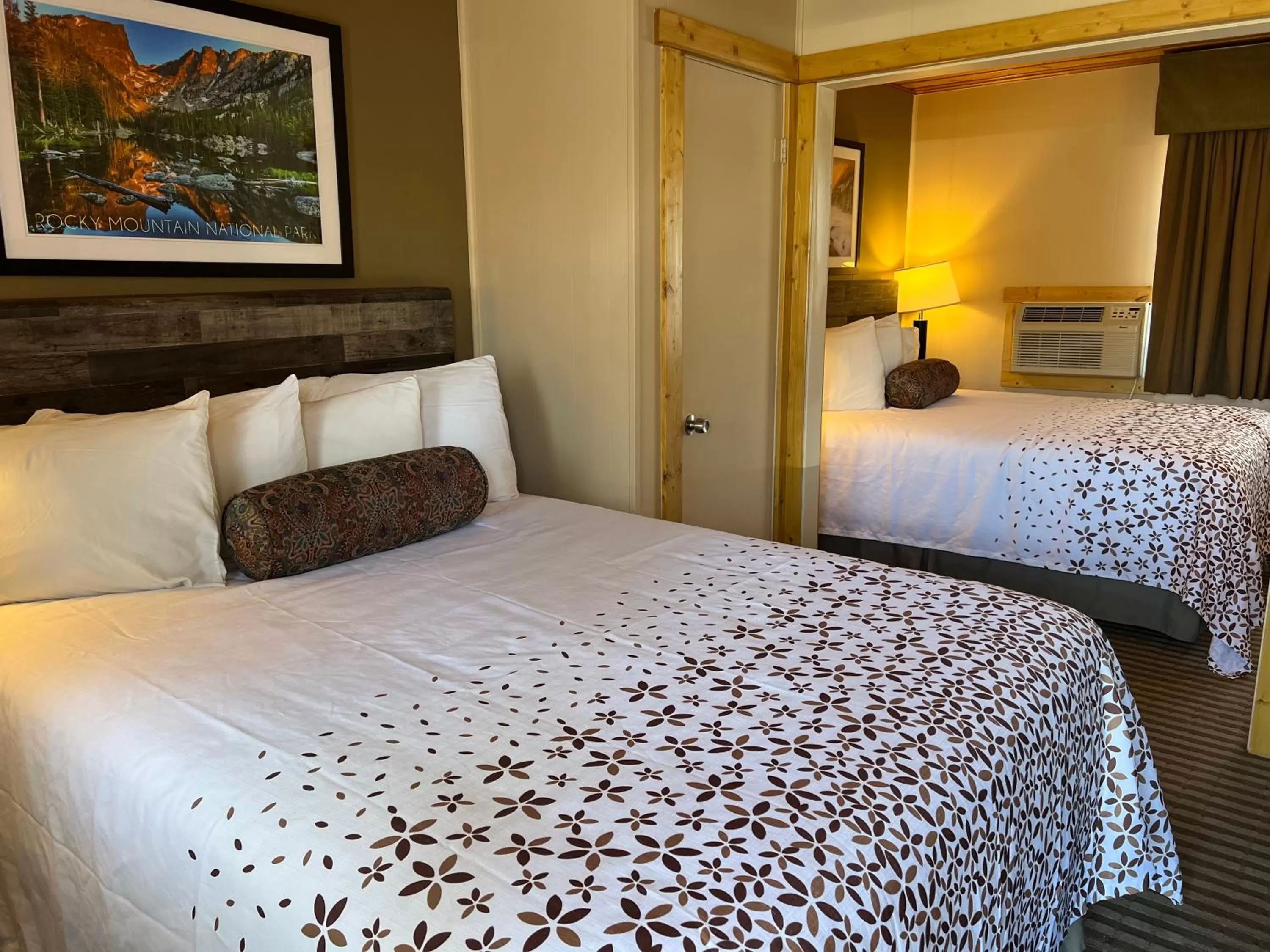 Economy Double Room - Non Pet Friendly in Estes Mountain Inn