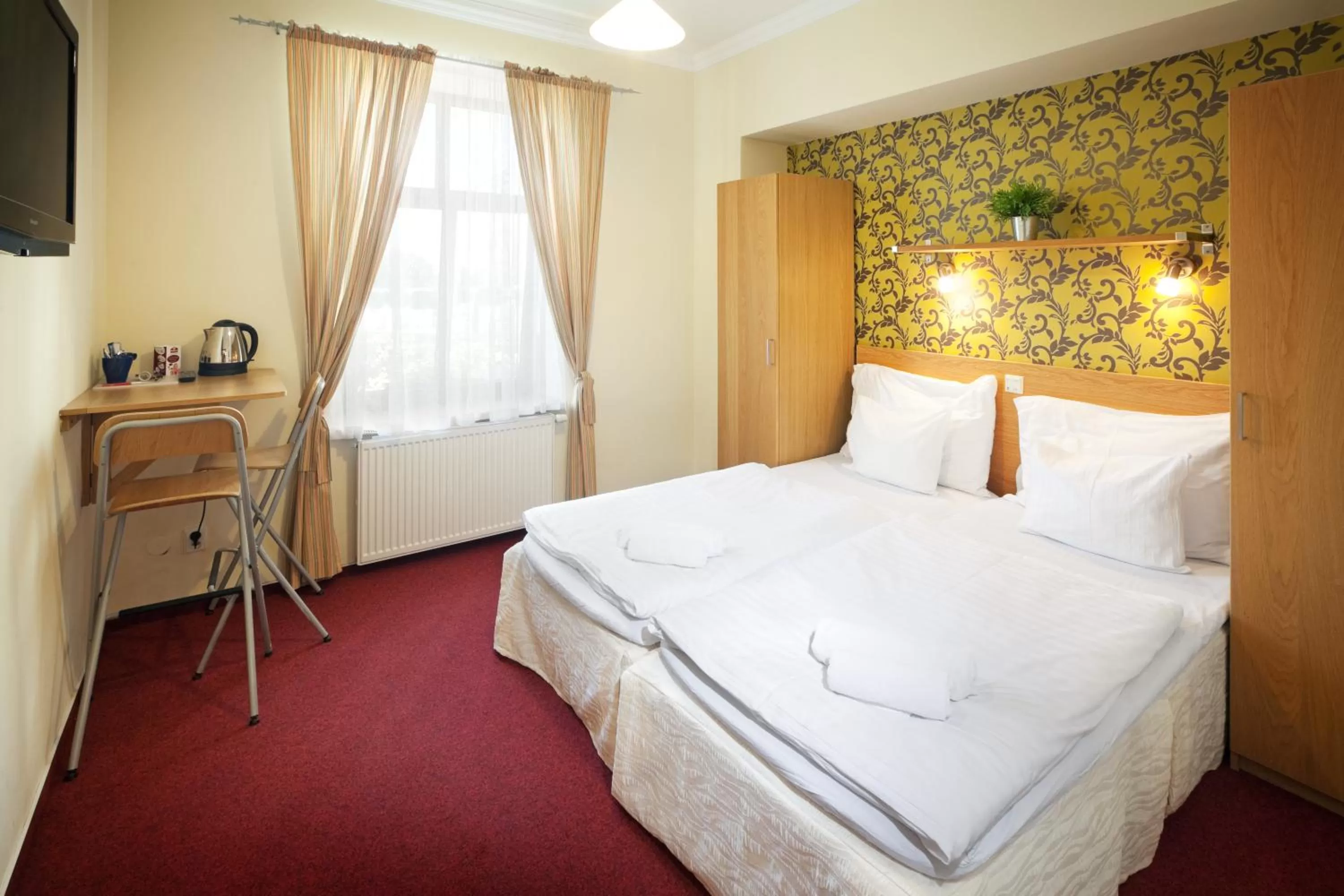 Comfort Double Room in Pytloun Self Check-in Hotel Liberec