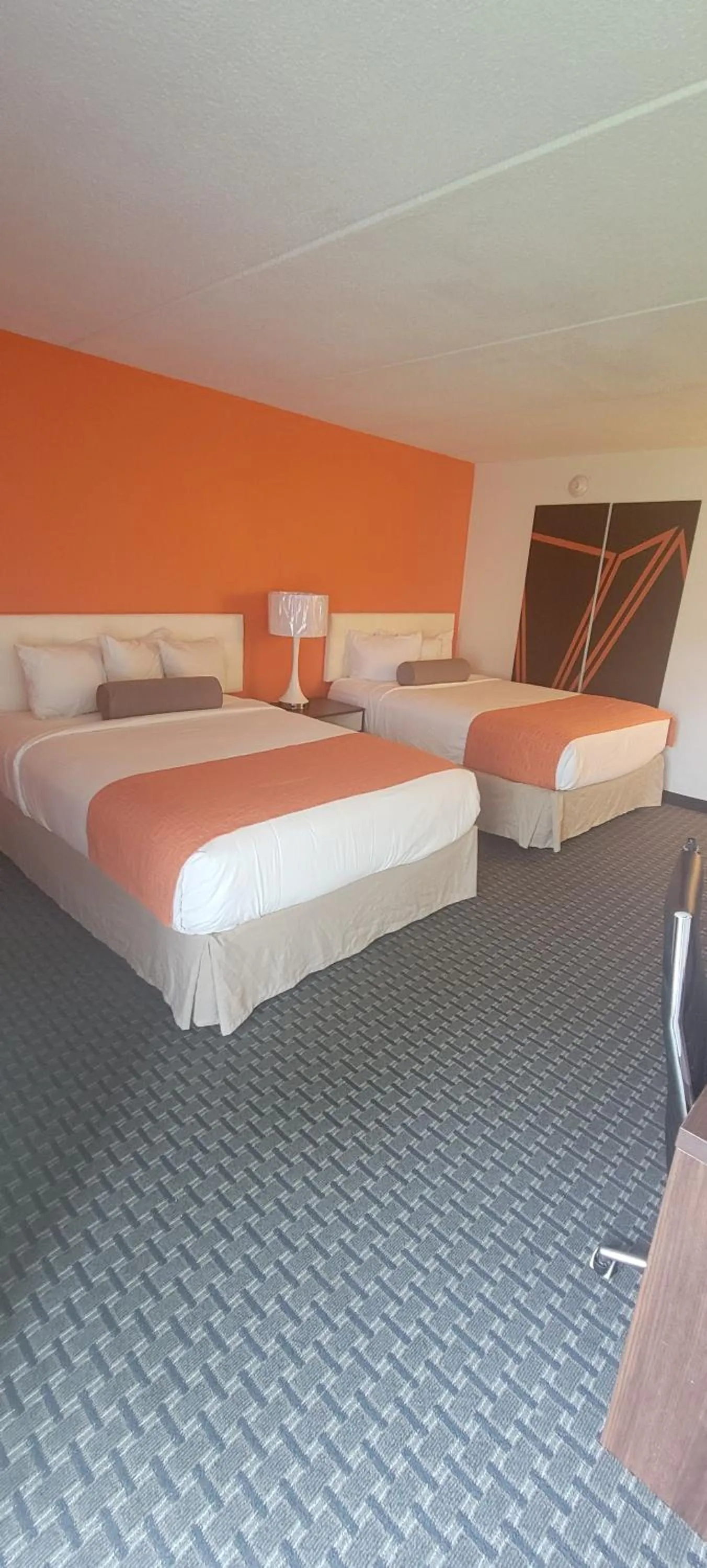 Double Room with Two Double Beds  - Non-Smoking in Howard Johnson by Wyndham Newburgh