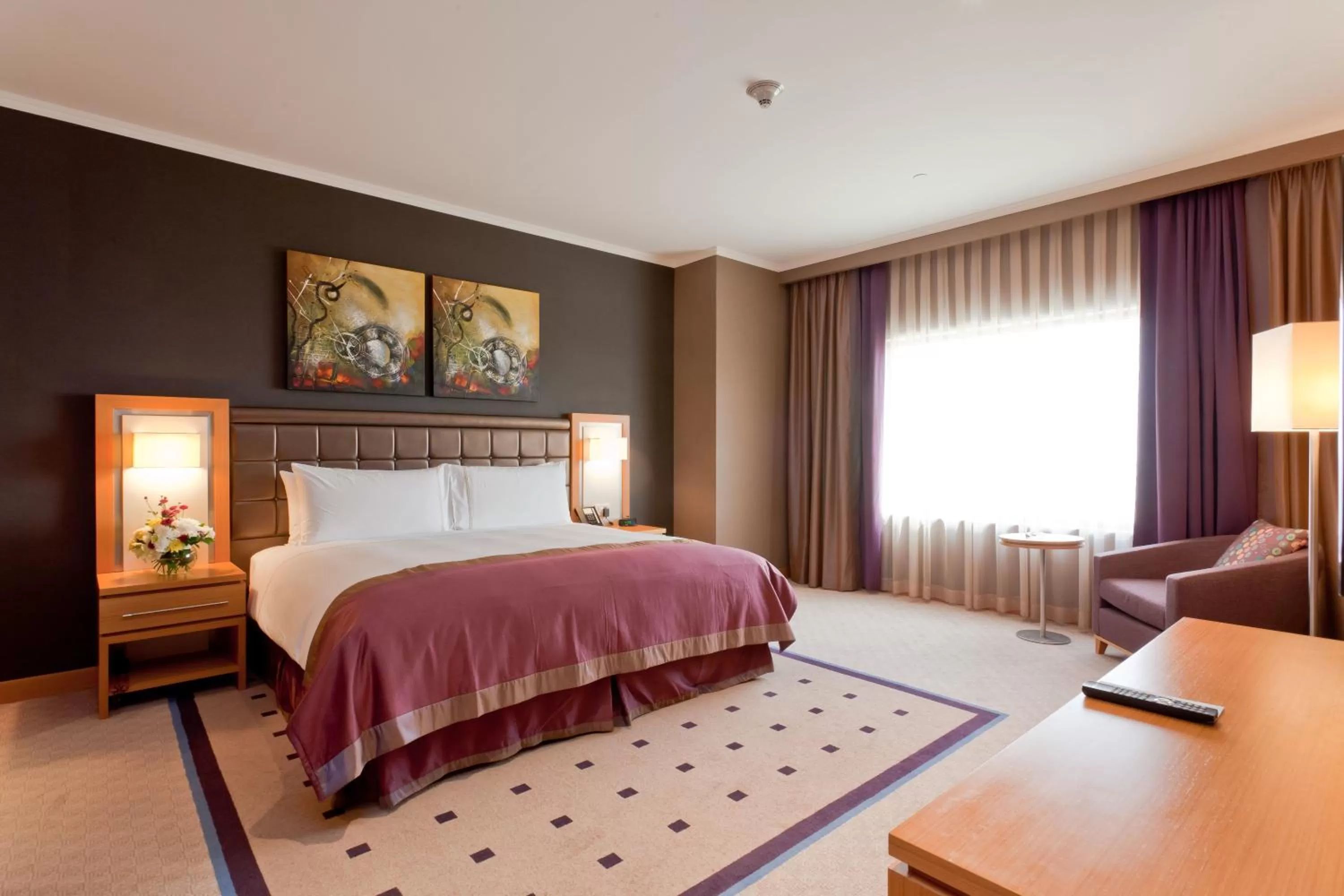 Deluxe King Room in Divan Erbil Hotel