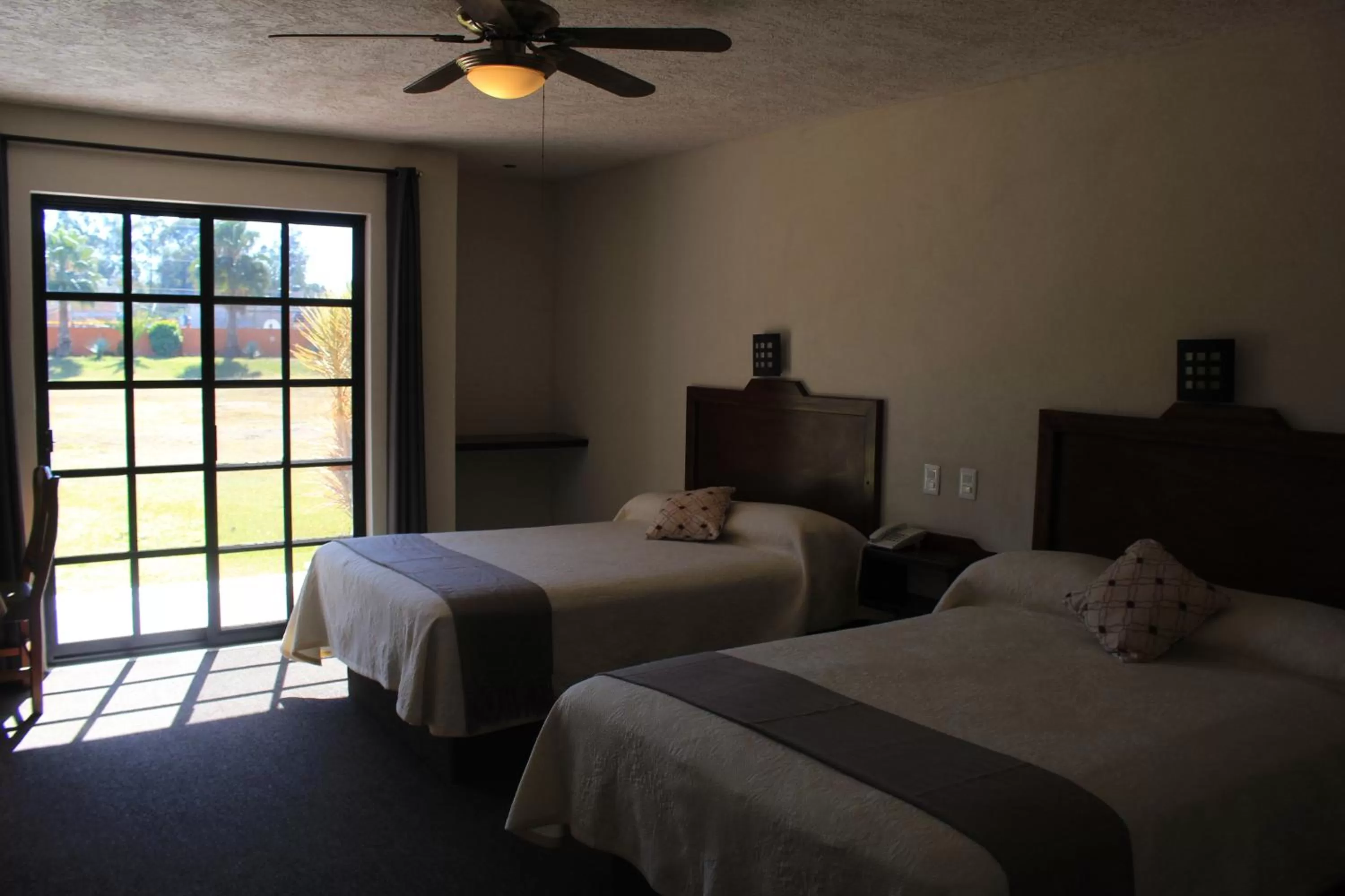 Standard Double Room in Hotel Meson del Puente