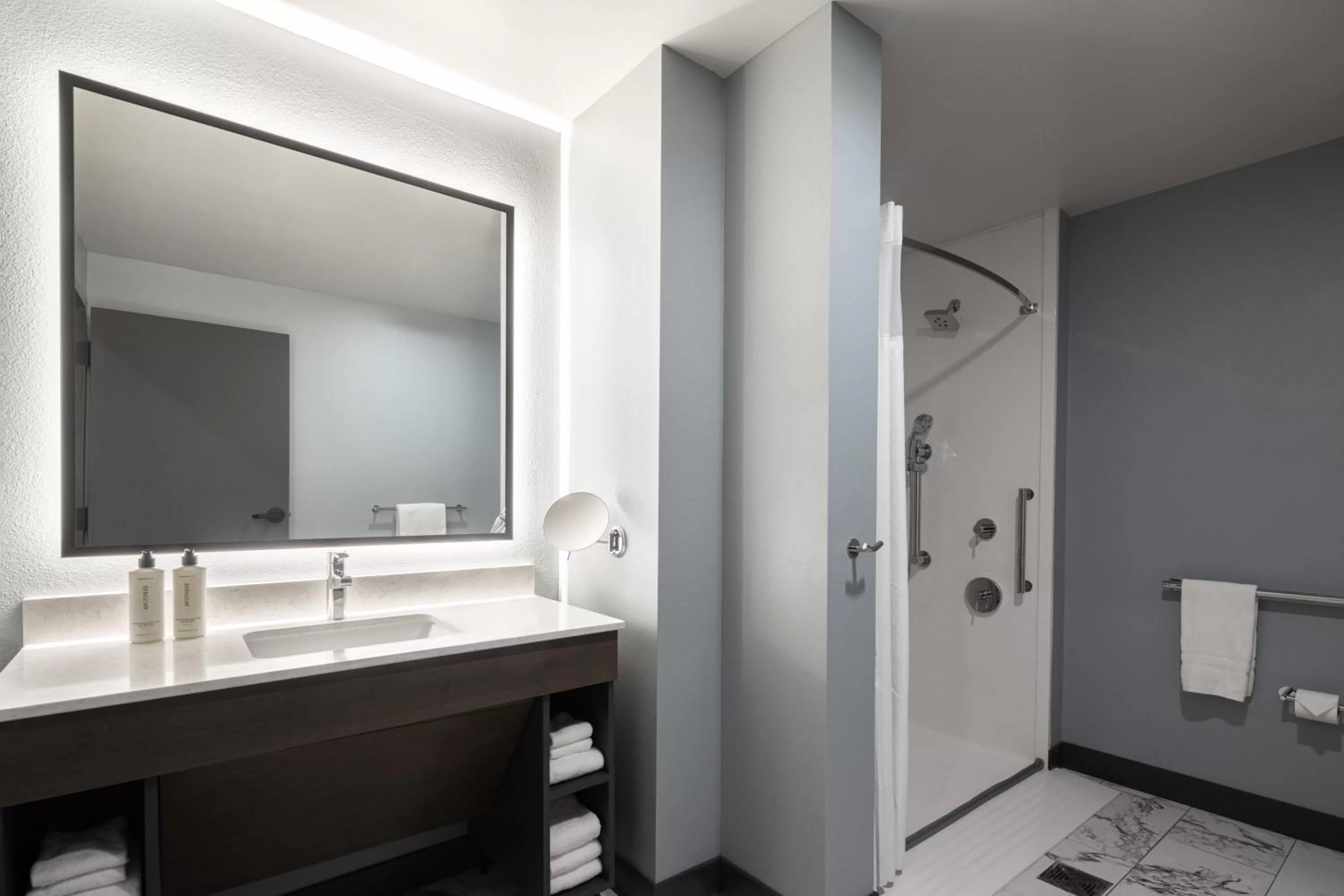 Queen Room with Two Queen Beds and Mobility Accessible Roll-In Shower in Crowne Plaza - Kearney, an IHG Hotel