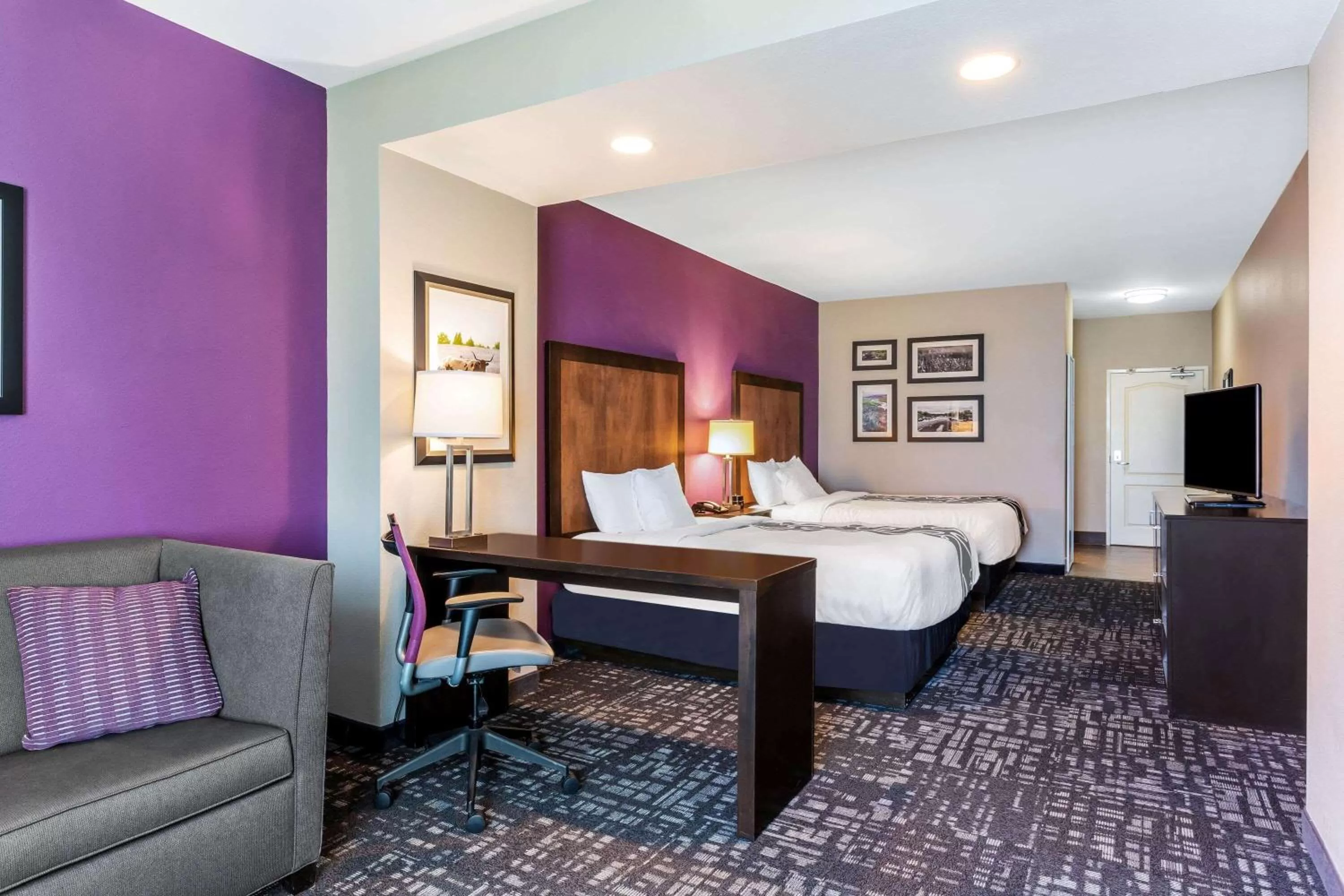 Deluxe Queen Room with Two Queen Beds - Non-Smoking in La Quinta by Wyndham Monahans