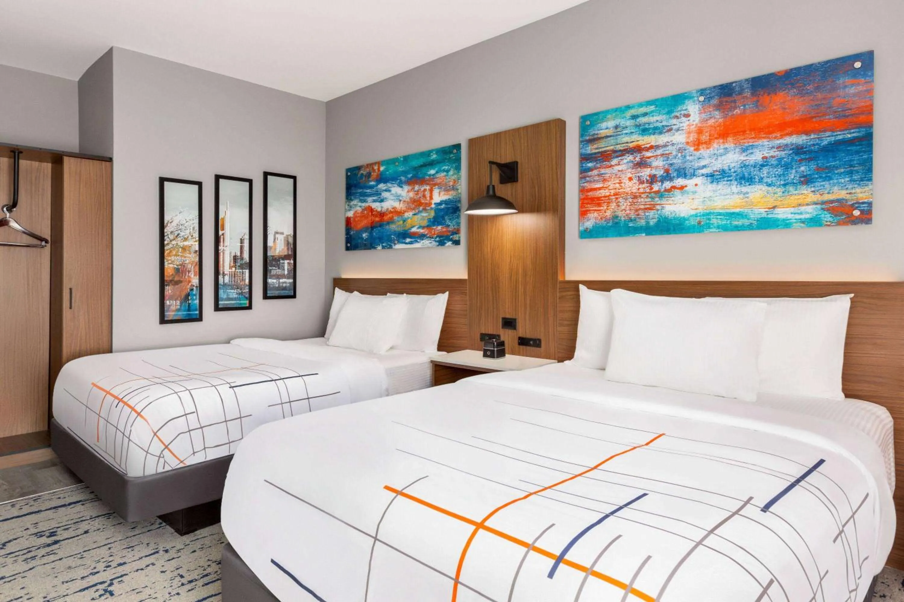 Deluxe Queen Room with Two Queen Beds - Non-Smoking in La Quinta Inn & Suites by Wyndham Mount Laurel Moorestown