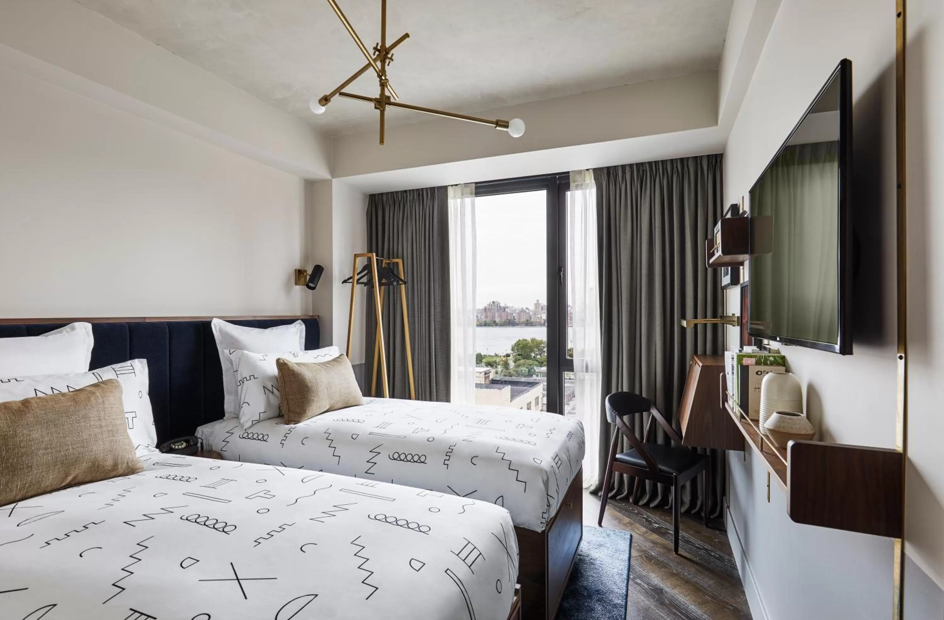 Cozy with Two Twin Beds in The Hoxton, Williamsburg