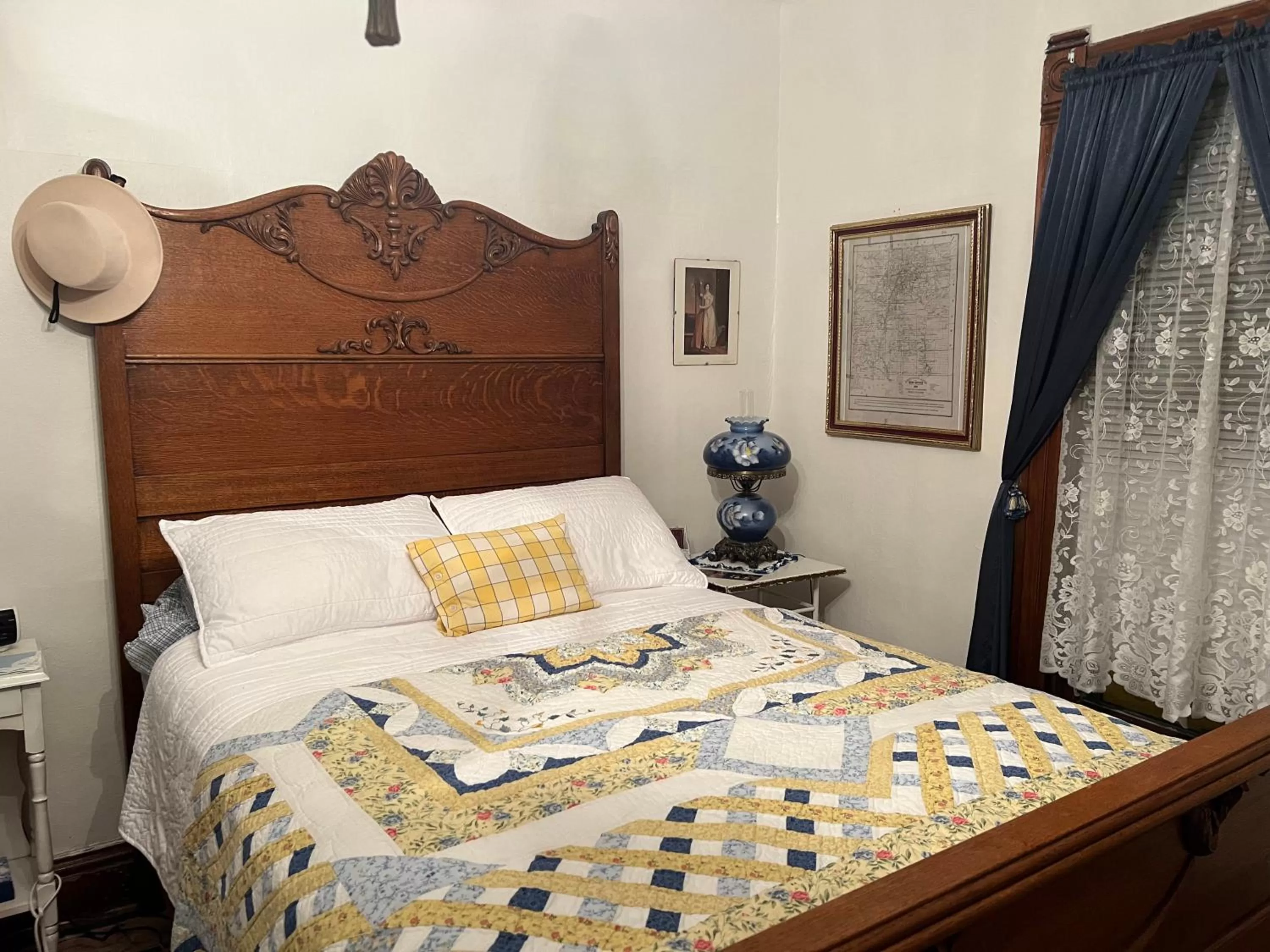 Deluxe Double Room in Heart's Desire Inn