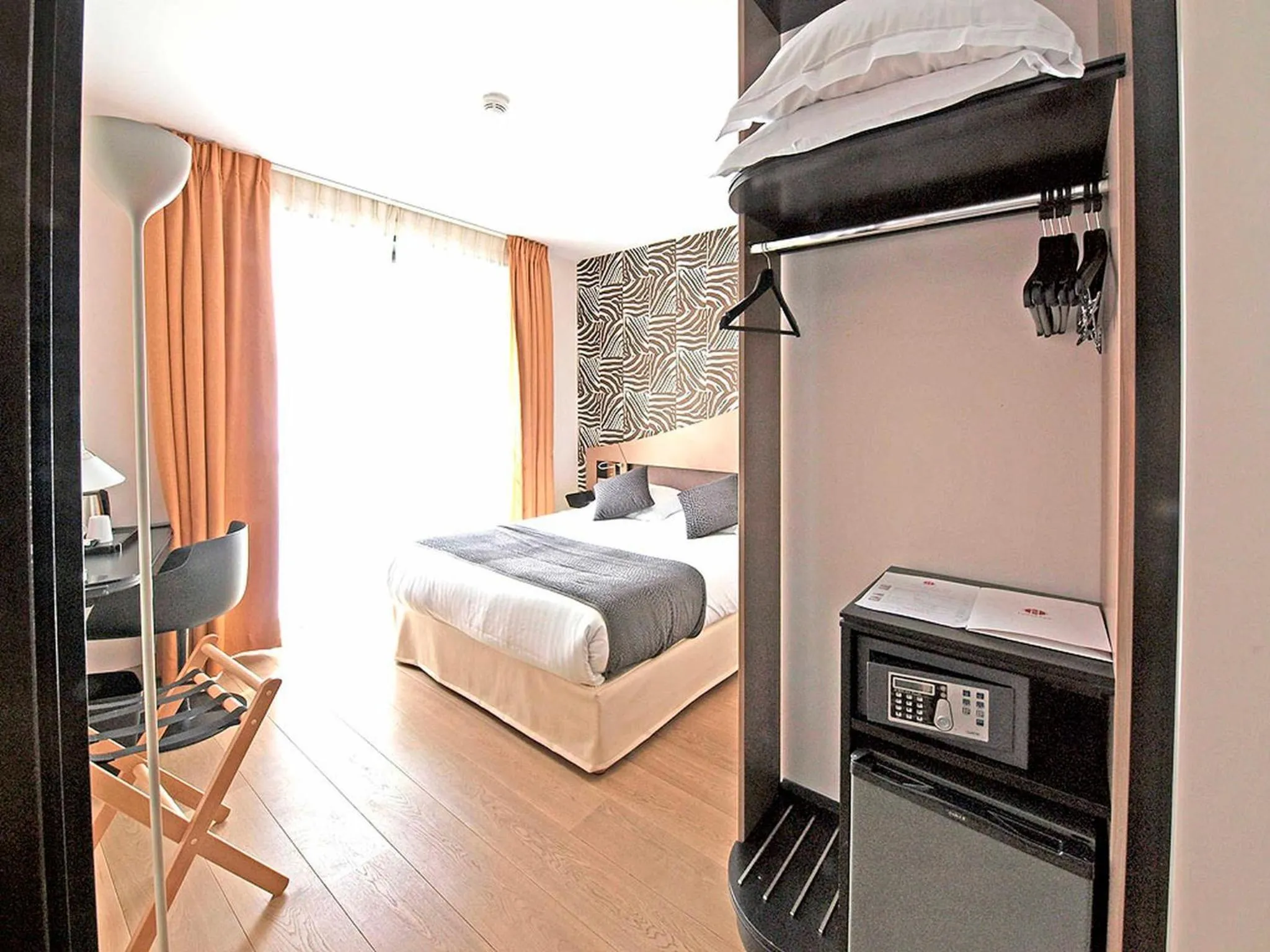 Comfort Double Room Courtyard Side in Hotel Hor