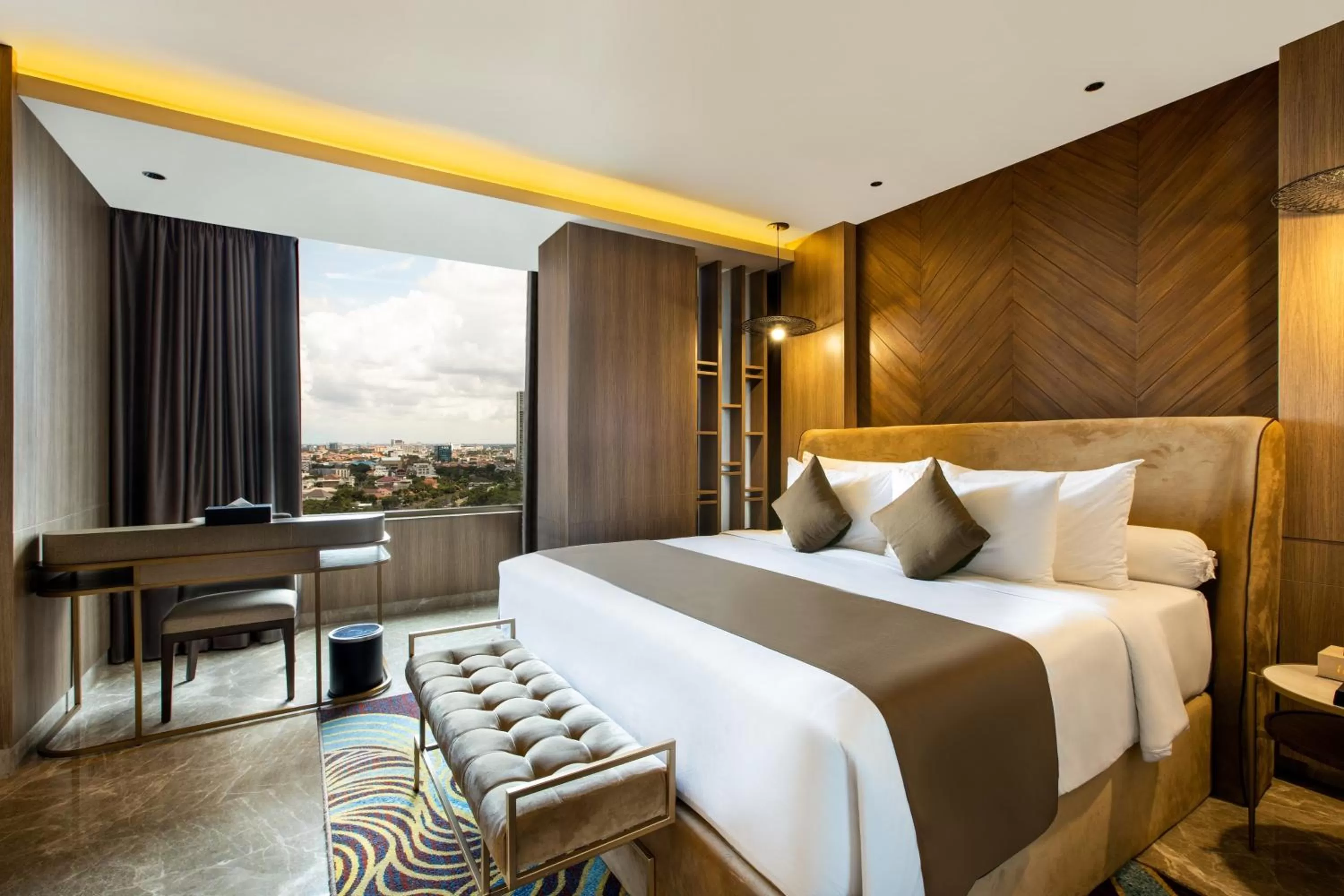 Royal Suite King – NO SMOKING in MORAZEN Surabaya