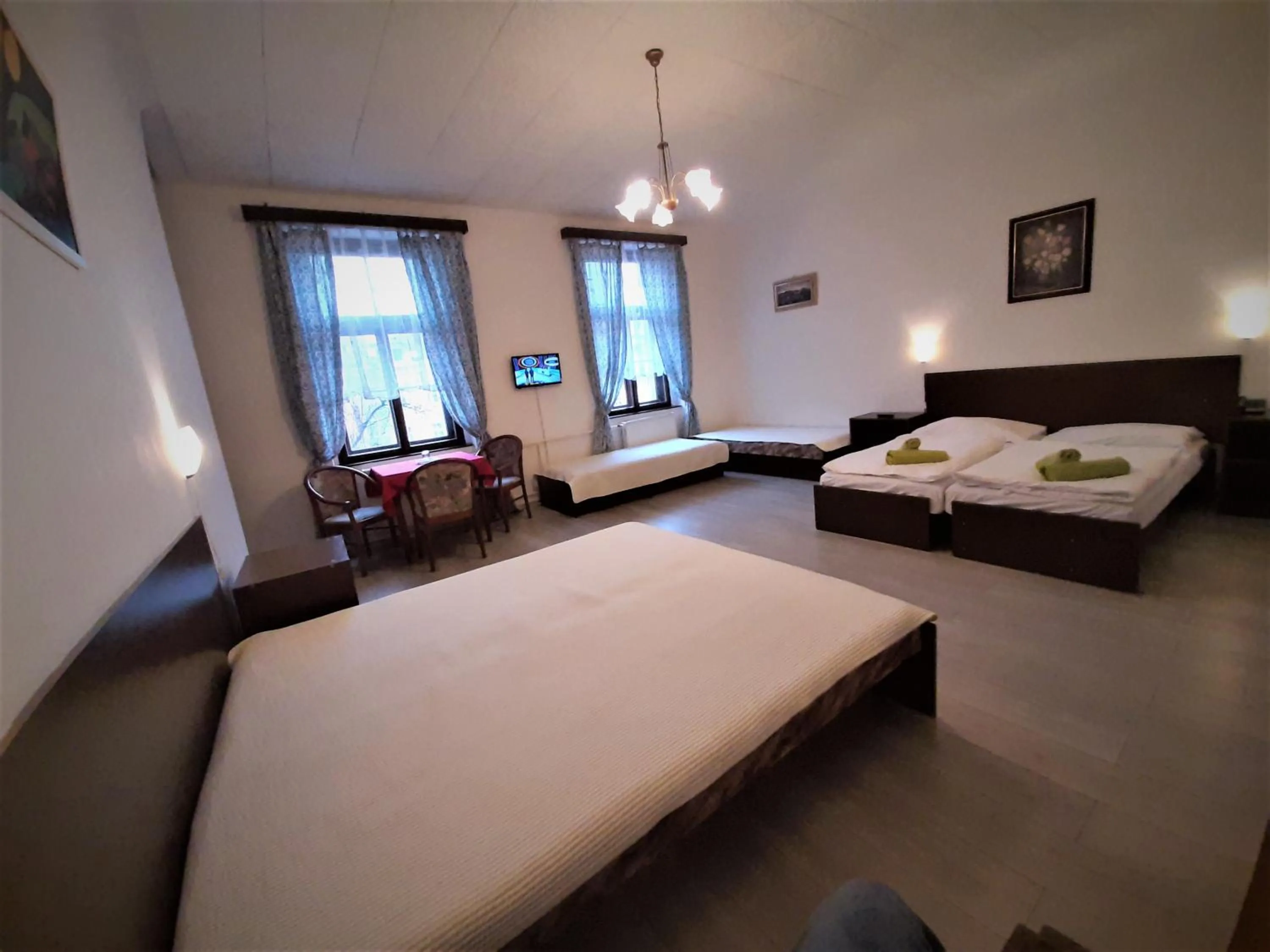 Sextuple Room in Hotel Olga