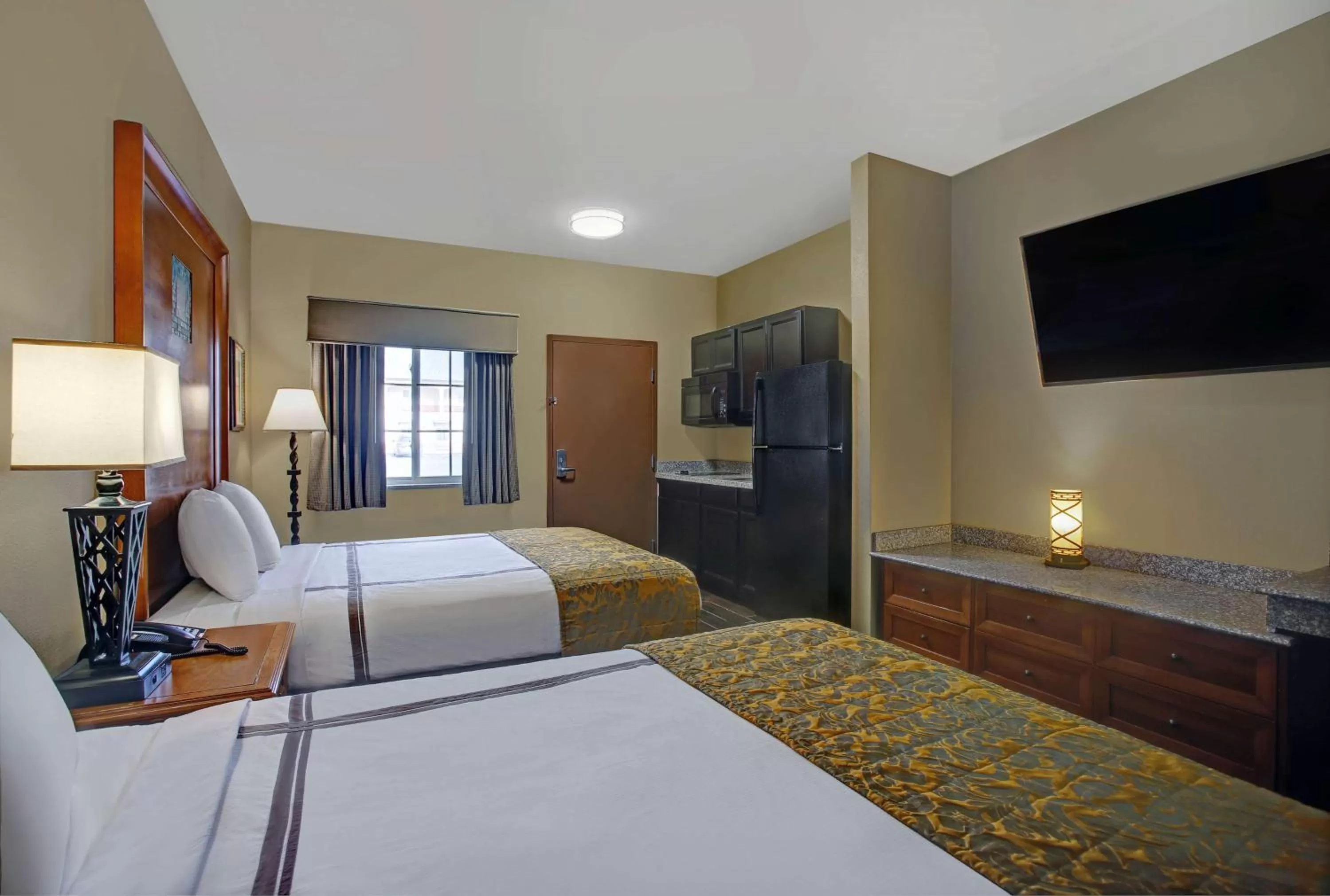 Queen Room with Two Queen Beds - Non-Smoking in Studio 6 Odessa, Tx