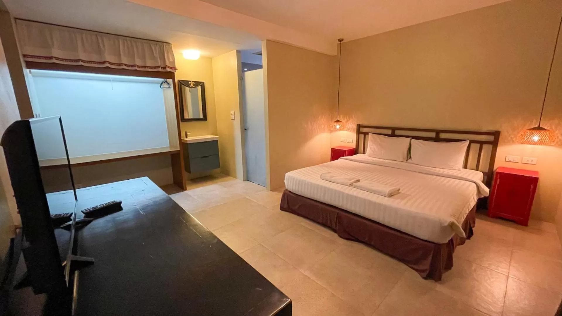 Standard King Bed in Villa Bangkok