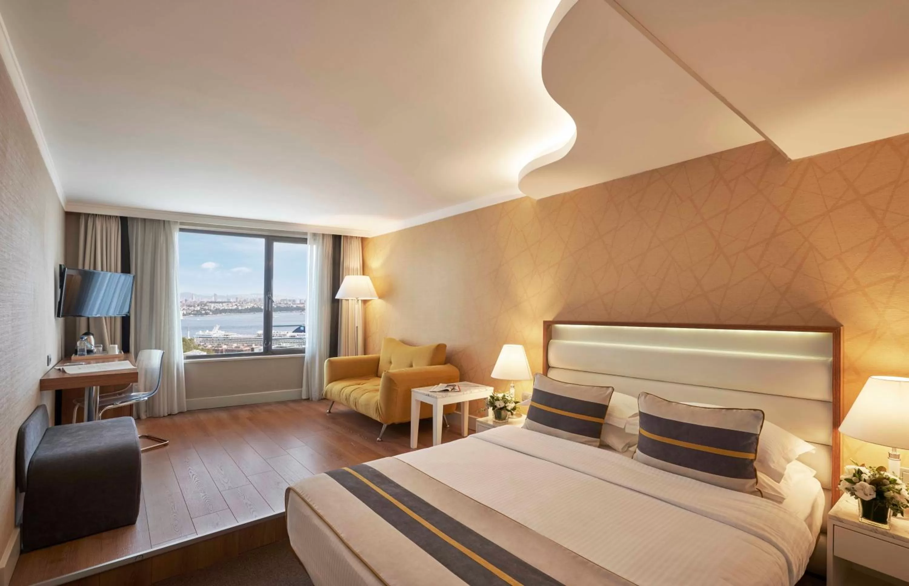 Bedroom, Bed in Richmond Istanbul
