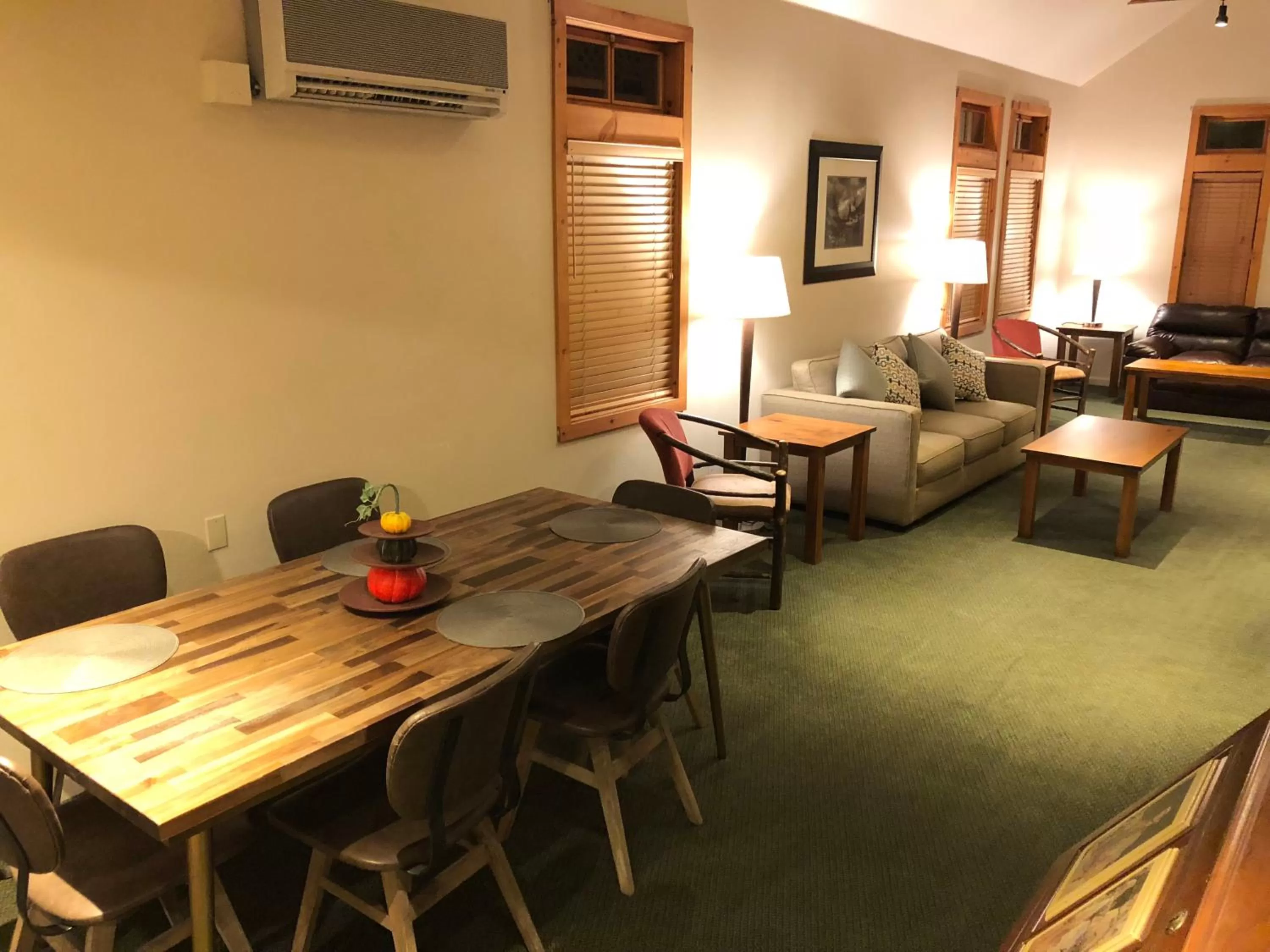 Apartment - Ground Floor in Yosemite View Lodge