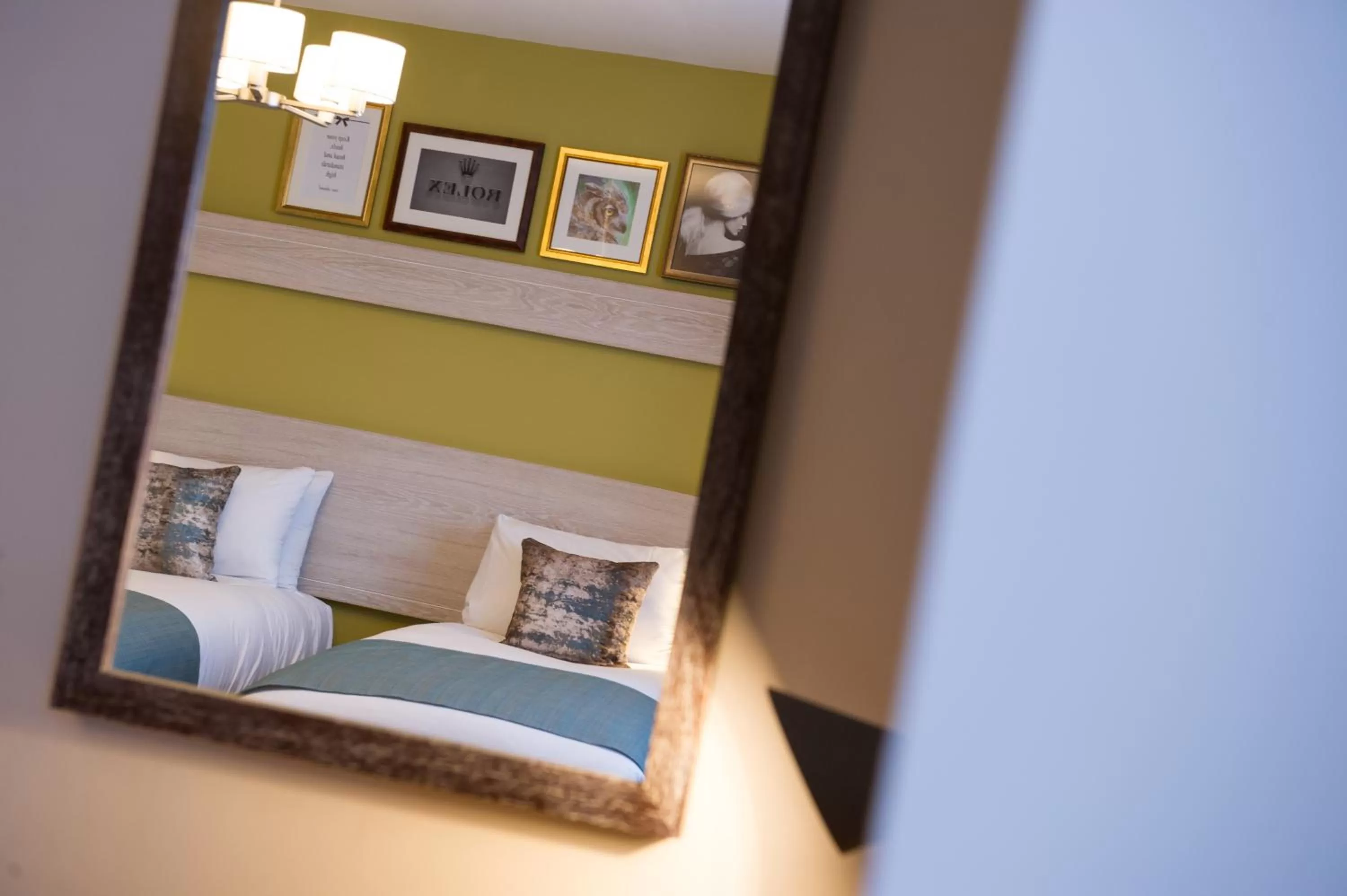 Standard Twin Room in The Calverley Arms by Innkeeper's Collection