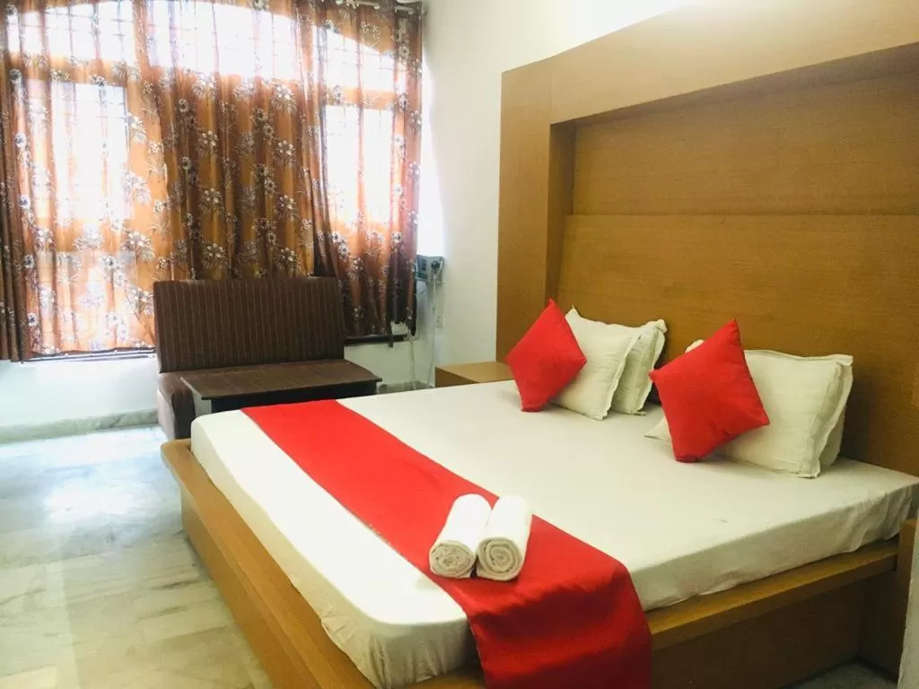 Budget Double Room in Trimrooms @ Katra Railway Station