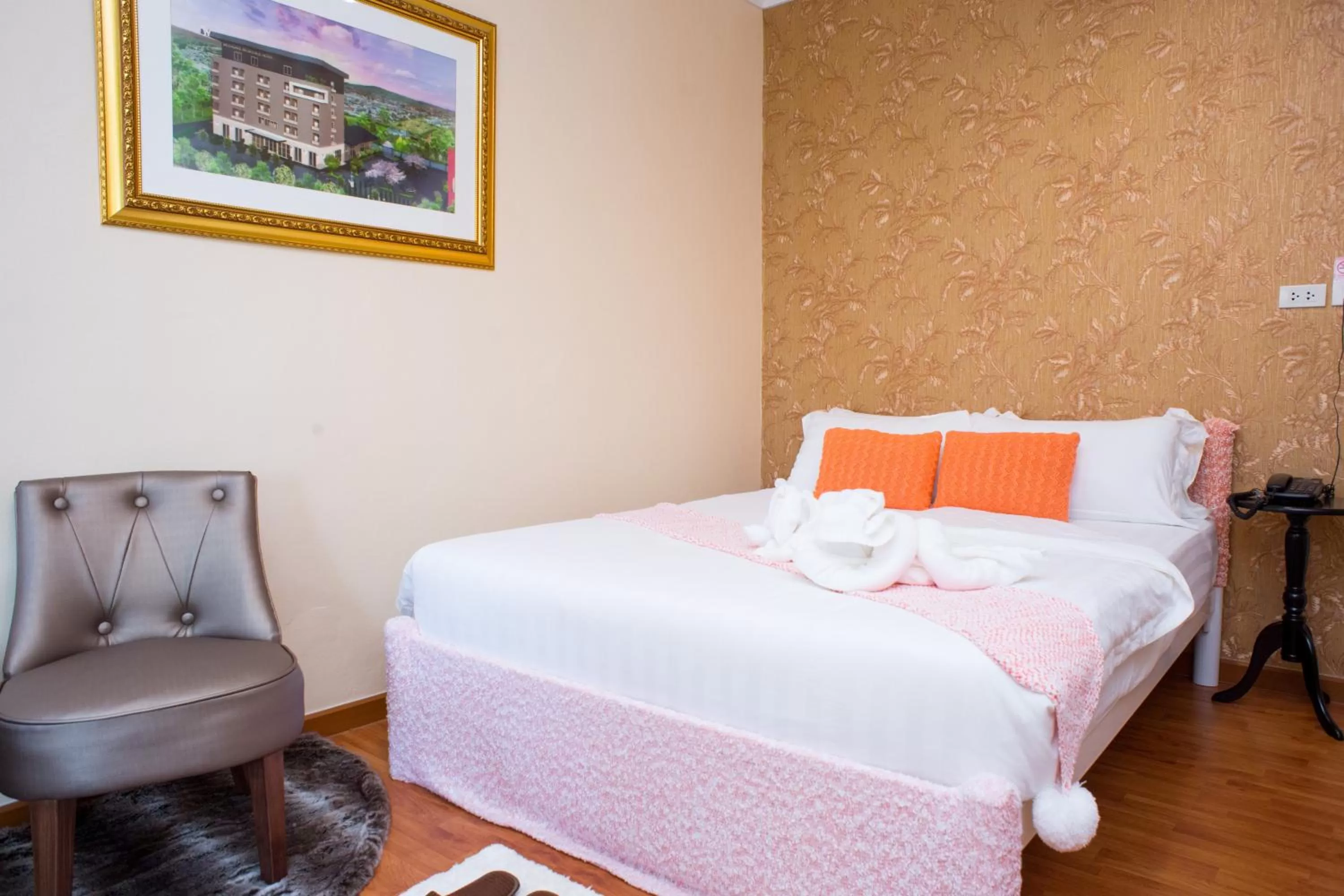 Deluxe Room in Westgate Residence Hotel