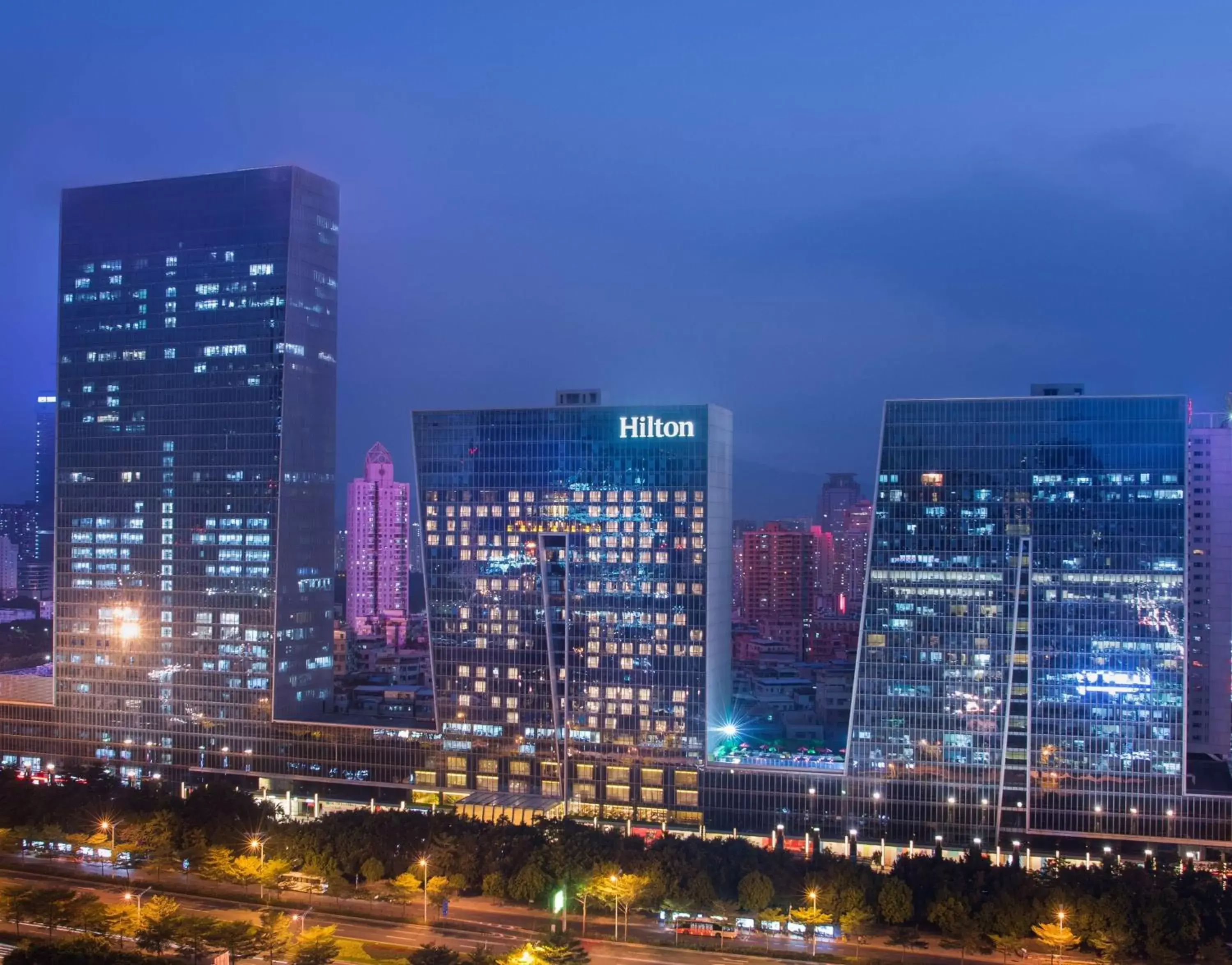 Hilton Shenzhen Futian, Metro Station at Hotel Front Door, Close to Futian Convention & Exhibition Center Hilton Shenzhen Futian, Metro Station at Hotel Front Door, Close to Futian Convention & Exhibition Center
