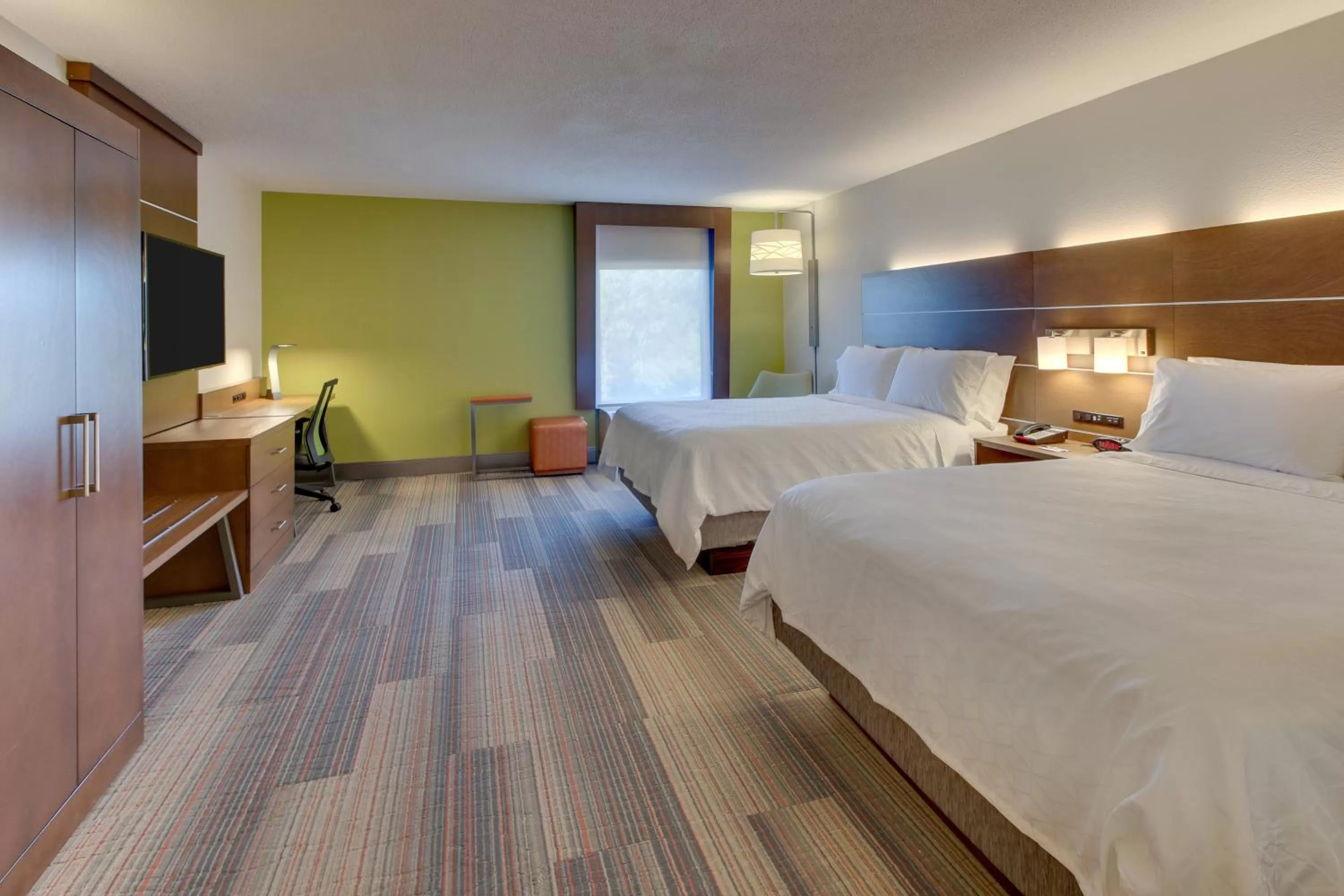 Standard Room with Two Queen Beds in Holiday Inn Express & Suites Atlanta Perimeter Mall Hotel by IHG