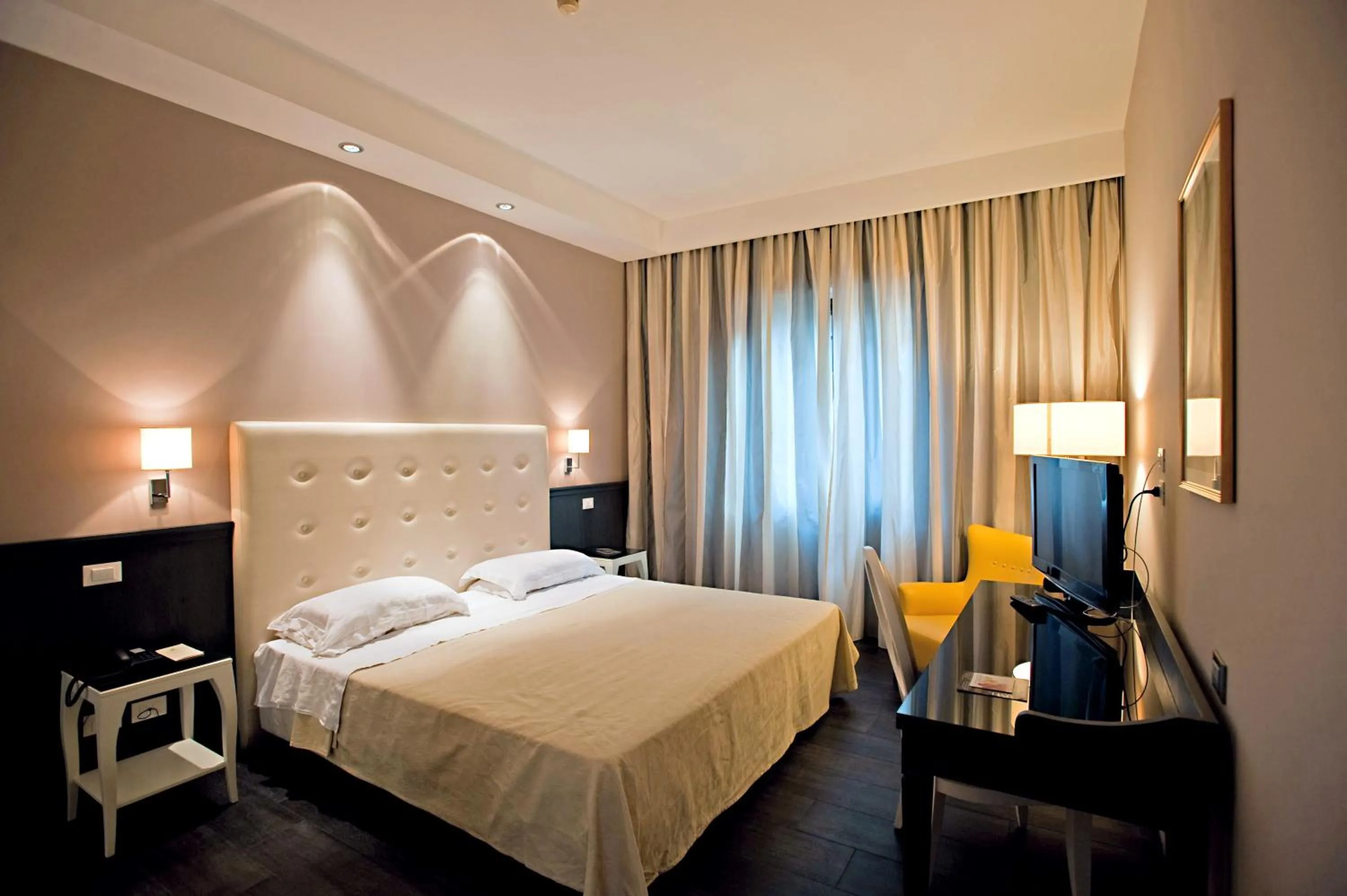 Superior Double or Twin Room in Hotel Mediterraneo