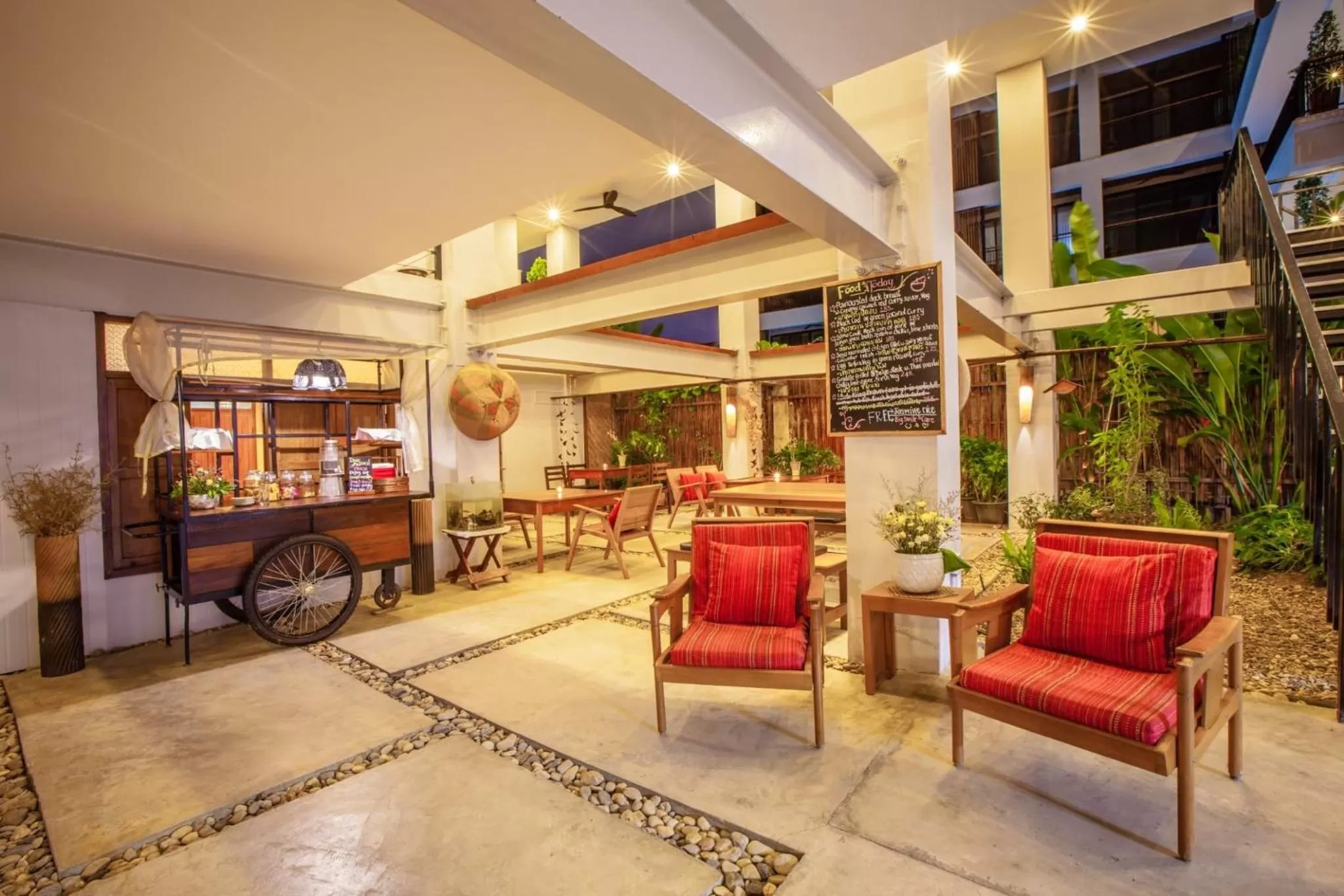 Restaurant/places to eat in SugarCane Chiang Mai