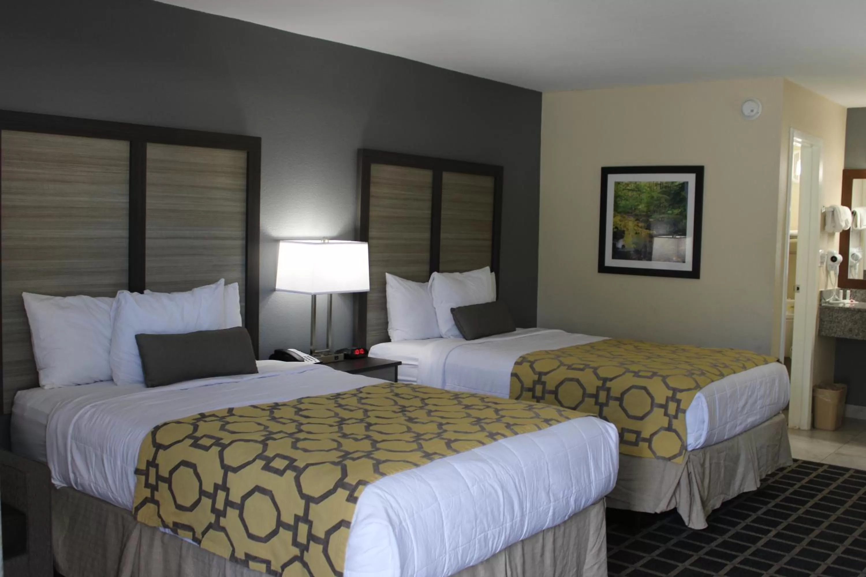 Double Room with Two Double Beds - Mobility Access/Non-Smoking in Baymont by Wyndham Morganton