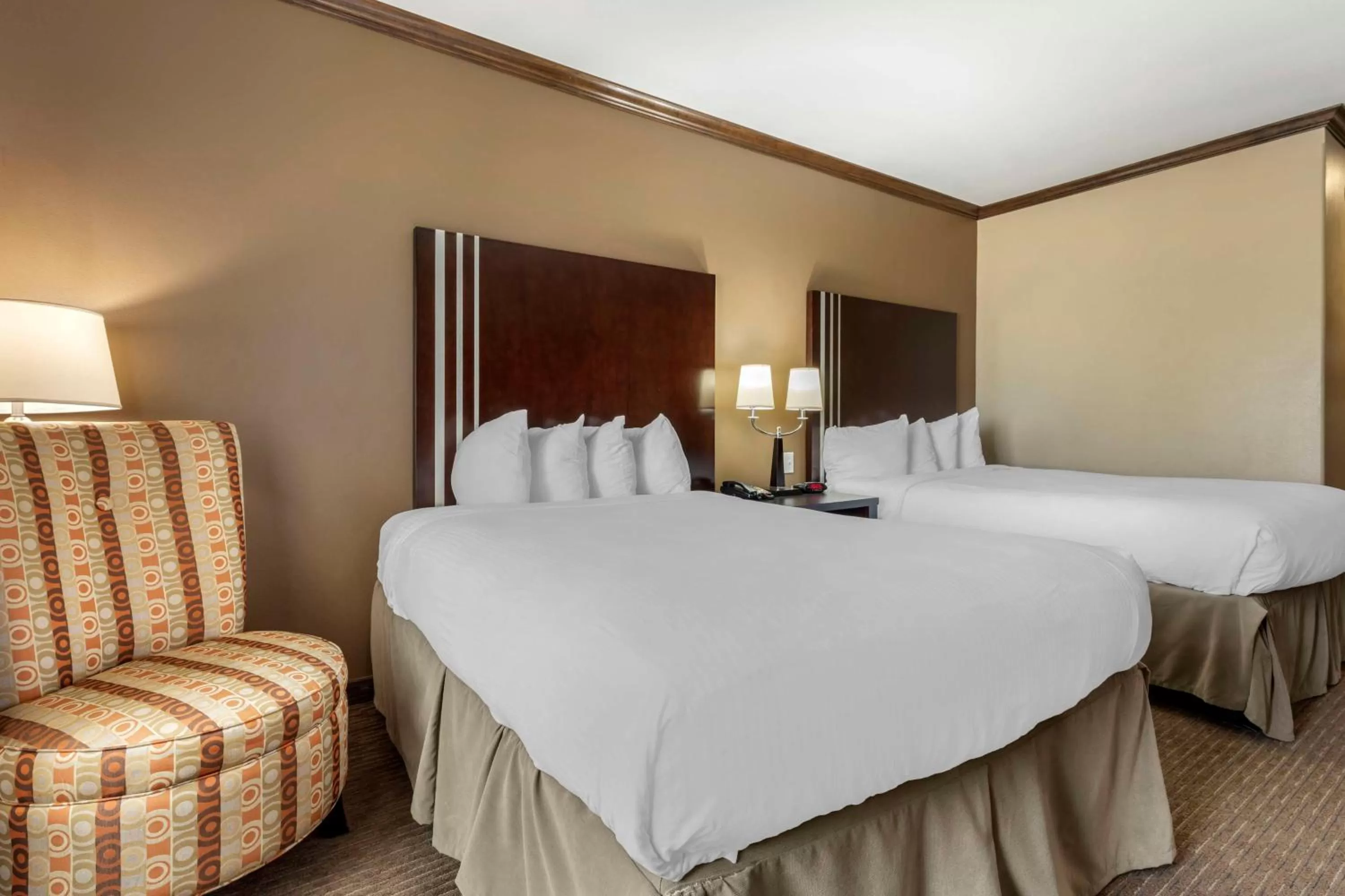 Queen Room with Two Queen Beds - Non-Smoking in Best Western Plus Texoma Hotel & Suites