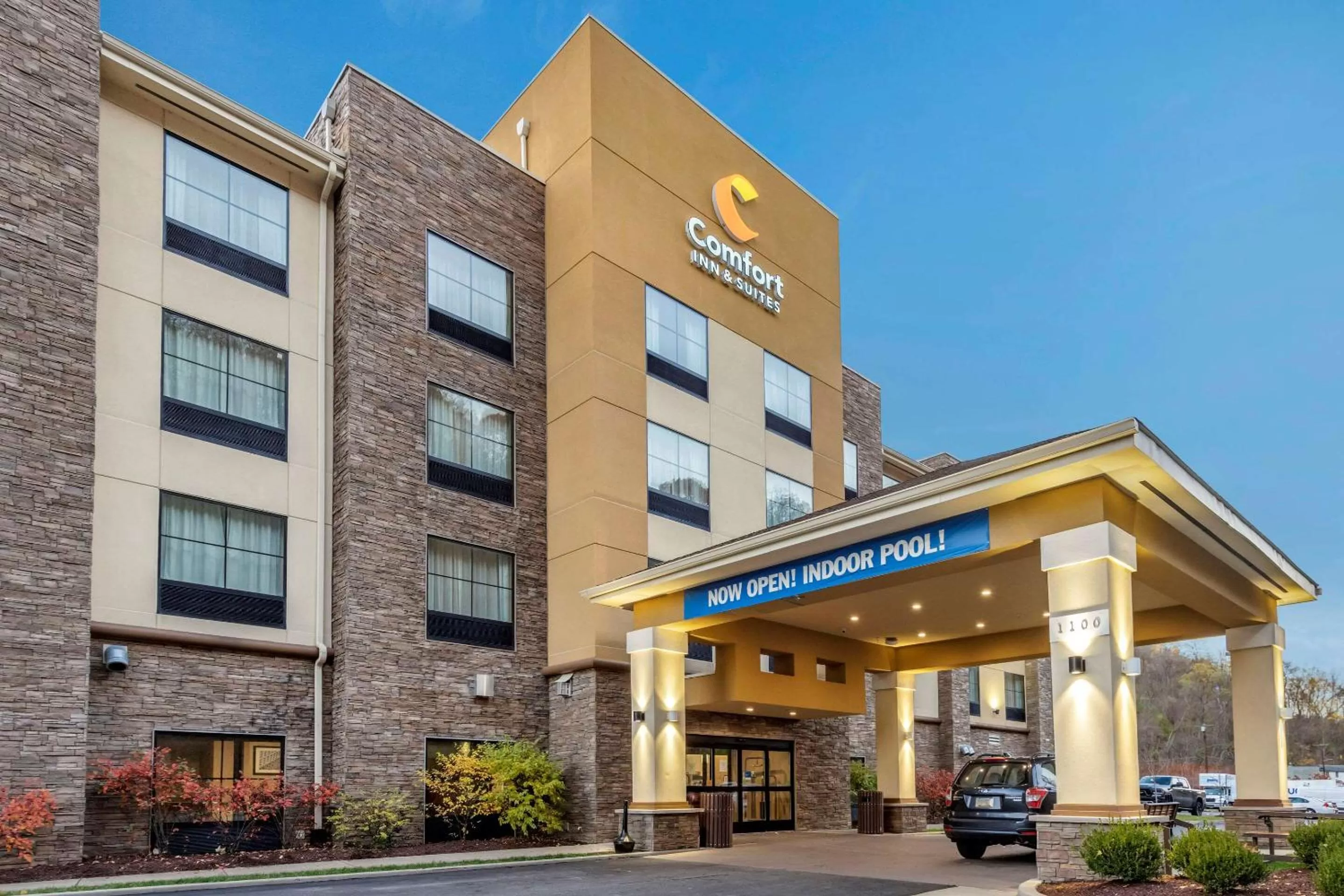 Comfort Inn & Suites Pittsburgh South