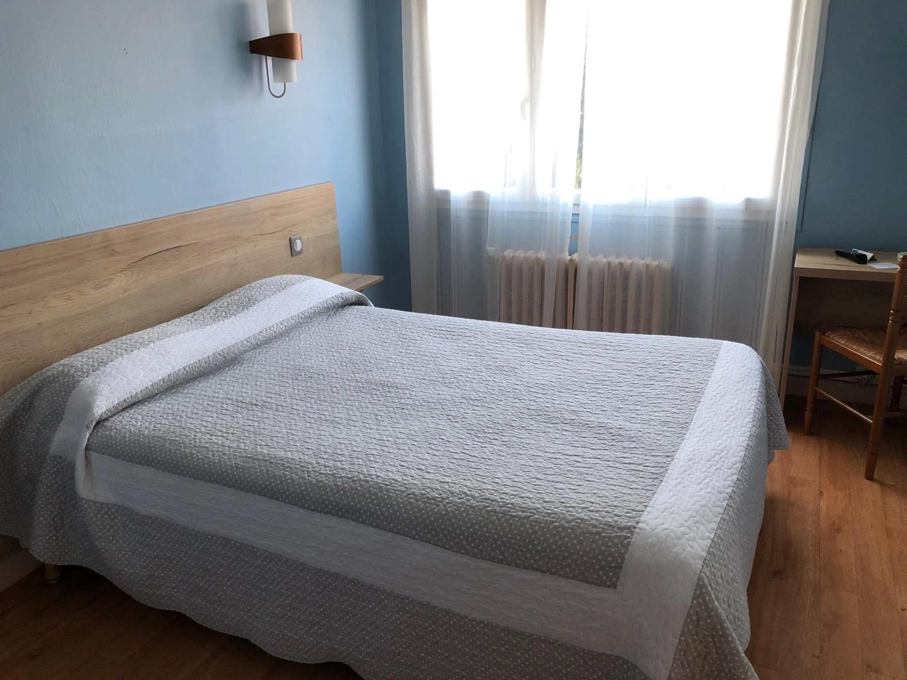 Comfort Double Room - single occupancy in Hotel Restaurant Saint-Benoit
