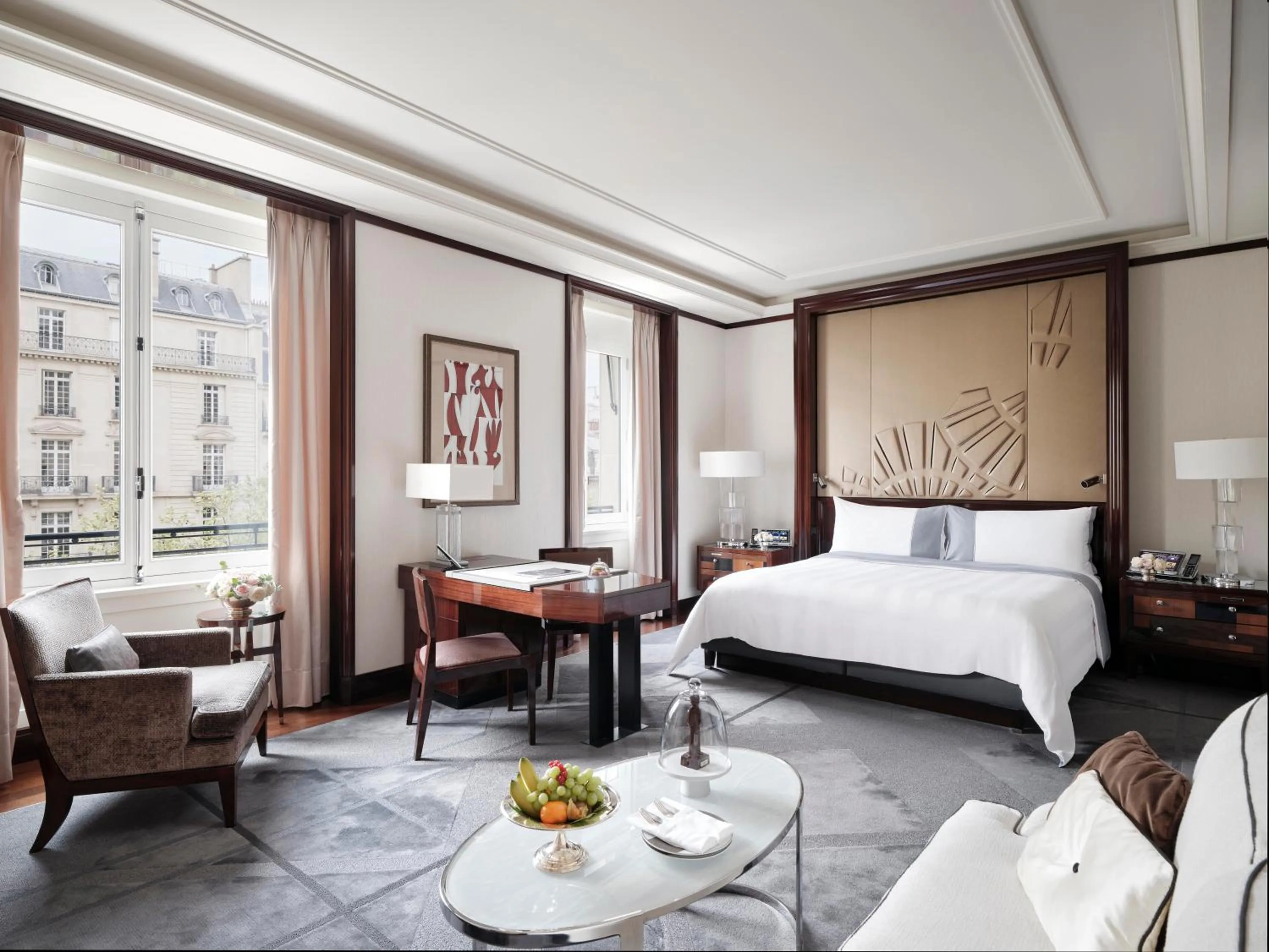 Junior Suite in The Peninsula Paris