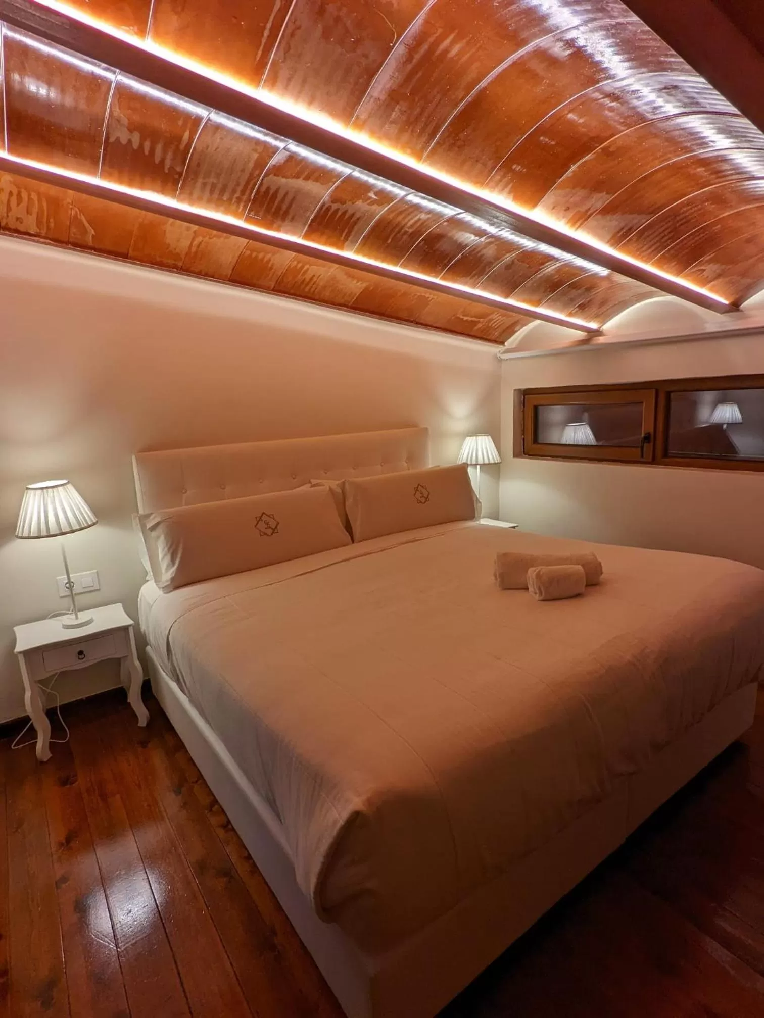 Superior Double Room in Catalina Suites