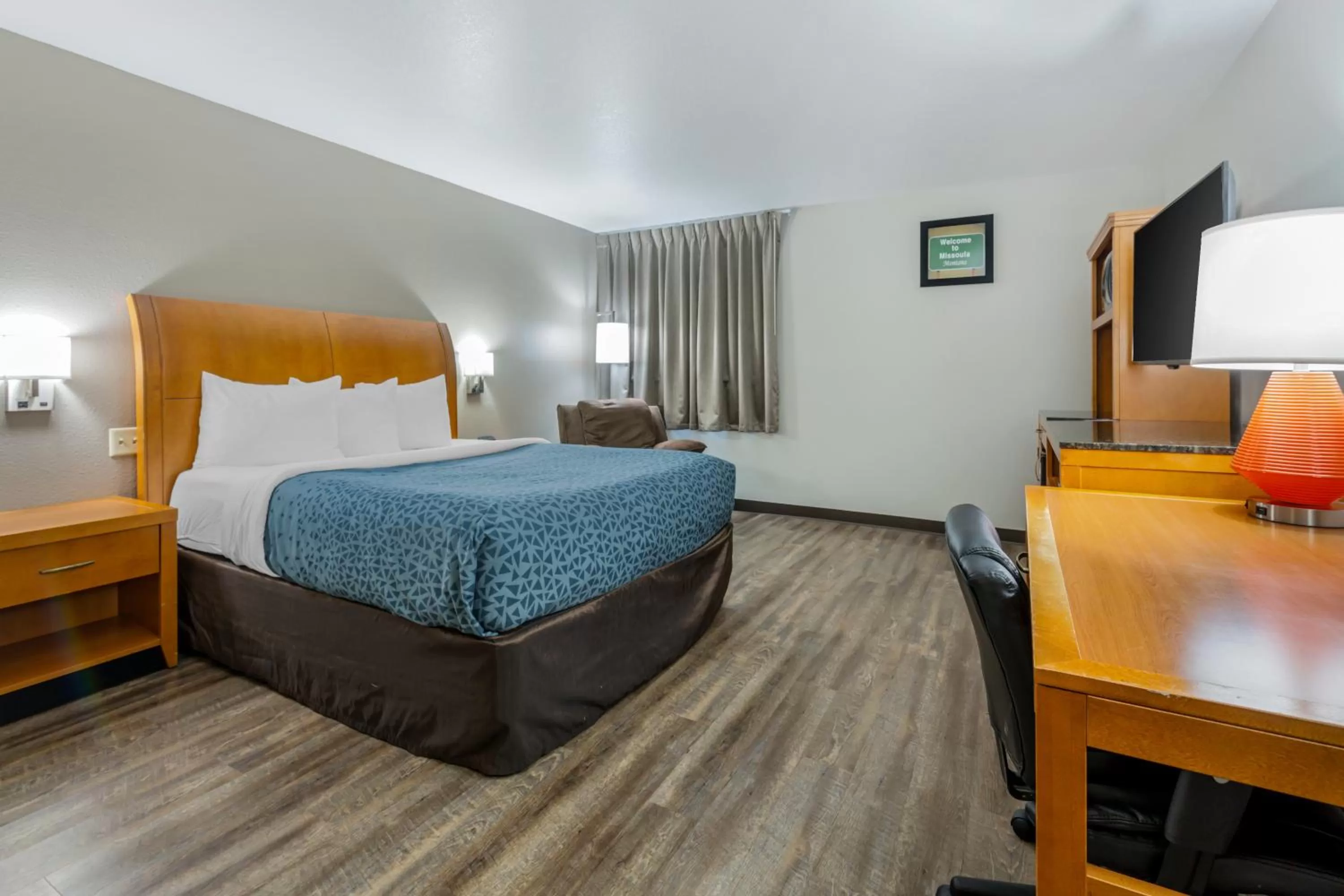 Queen Room with Roll In Shower - Accessible/Non-Smoking in Baymont by Wyndham Missoula