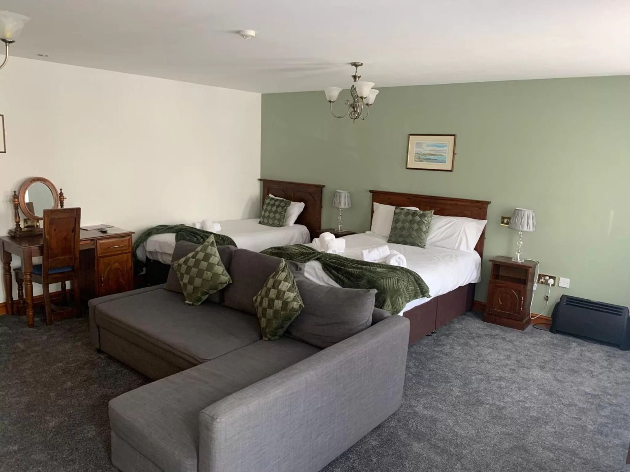 One-Bedroom Standard Apartment in The Bull Hotel