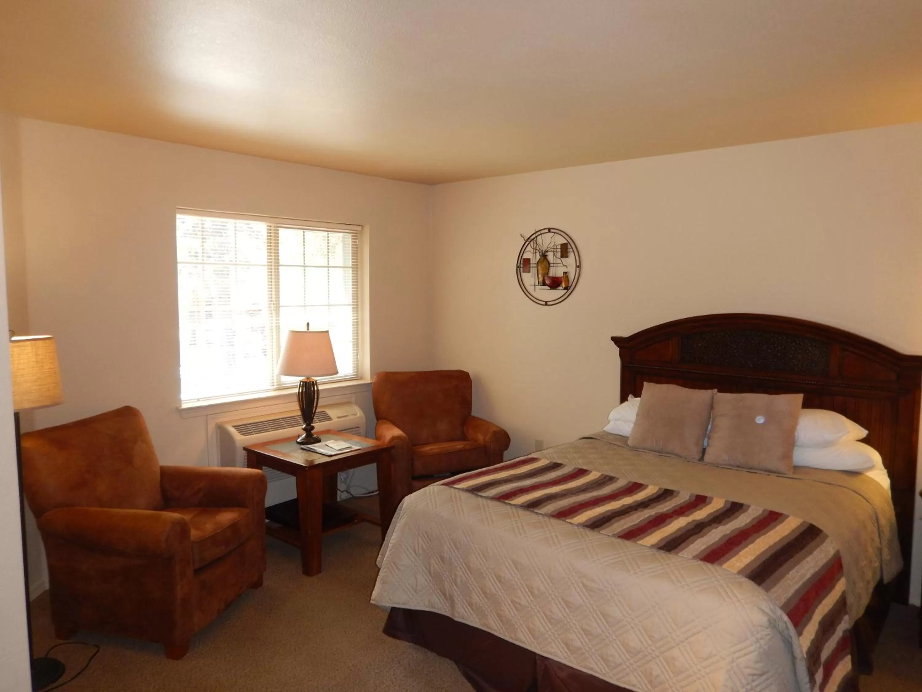Queen Room with Two Queen Beds - Non-Smoking in Mount Shasta Resort