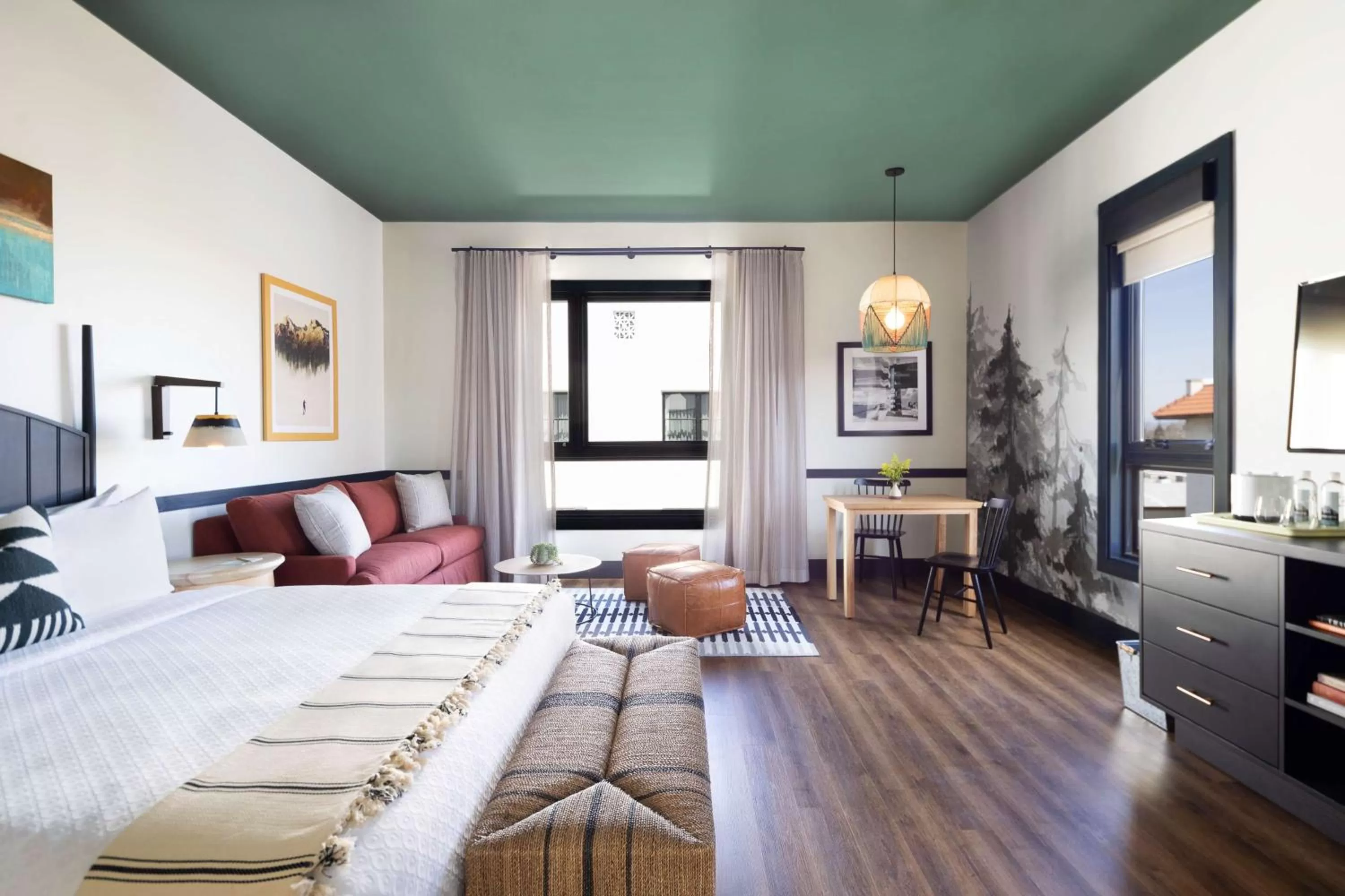 Junior King Suite in El Capitan Hotel