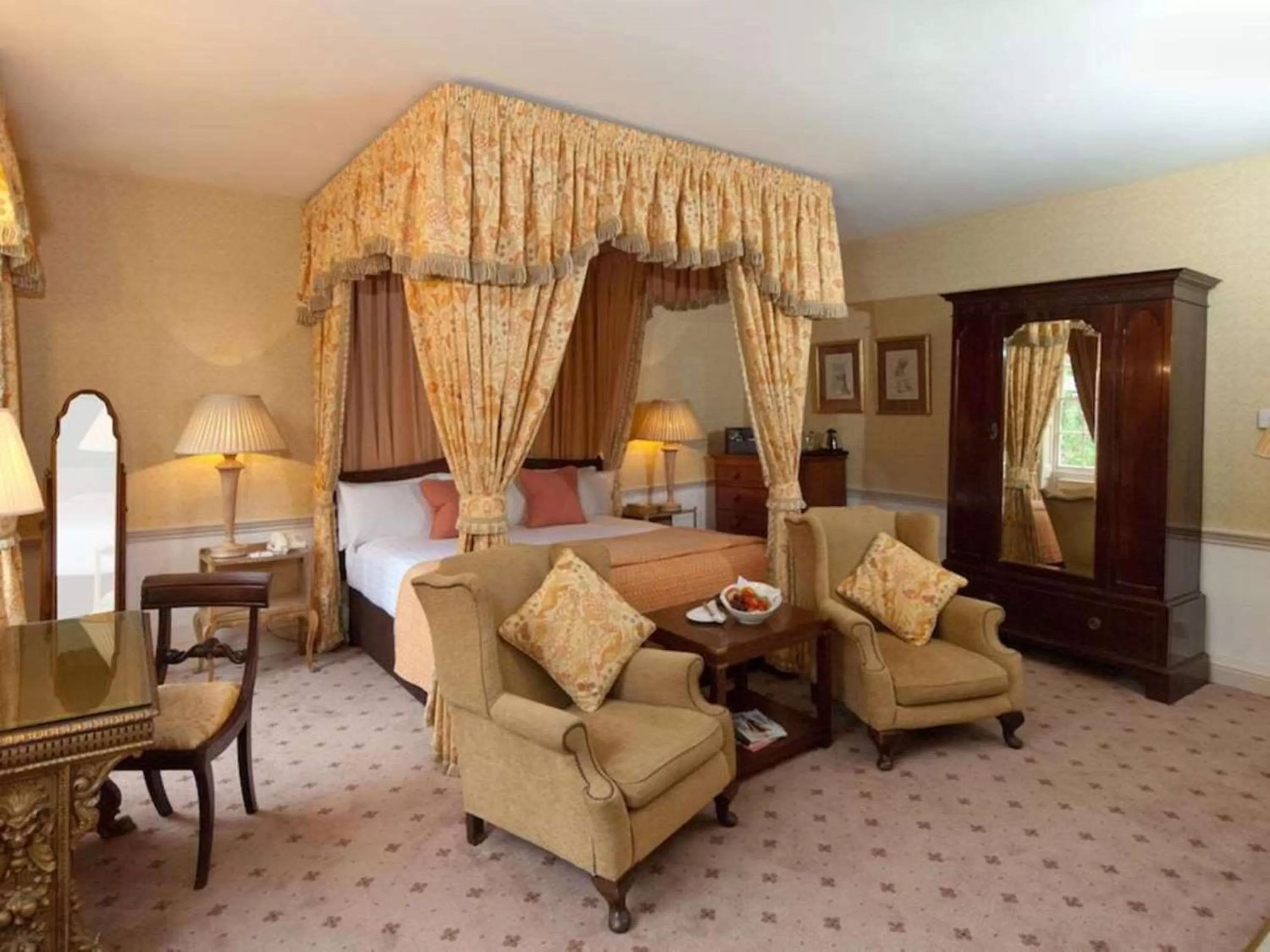 King Room - single occupancy in Flitwick Manor Hotel