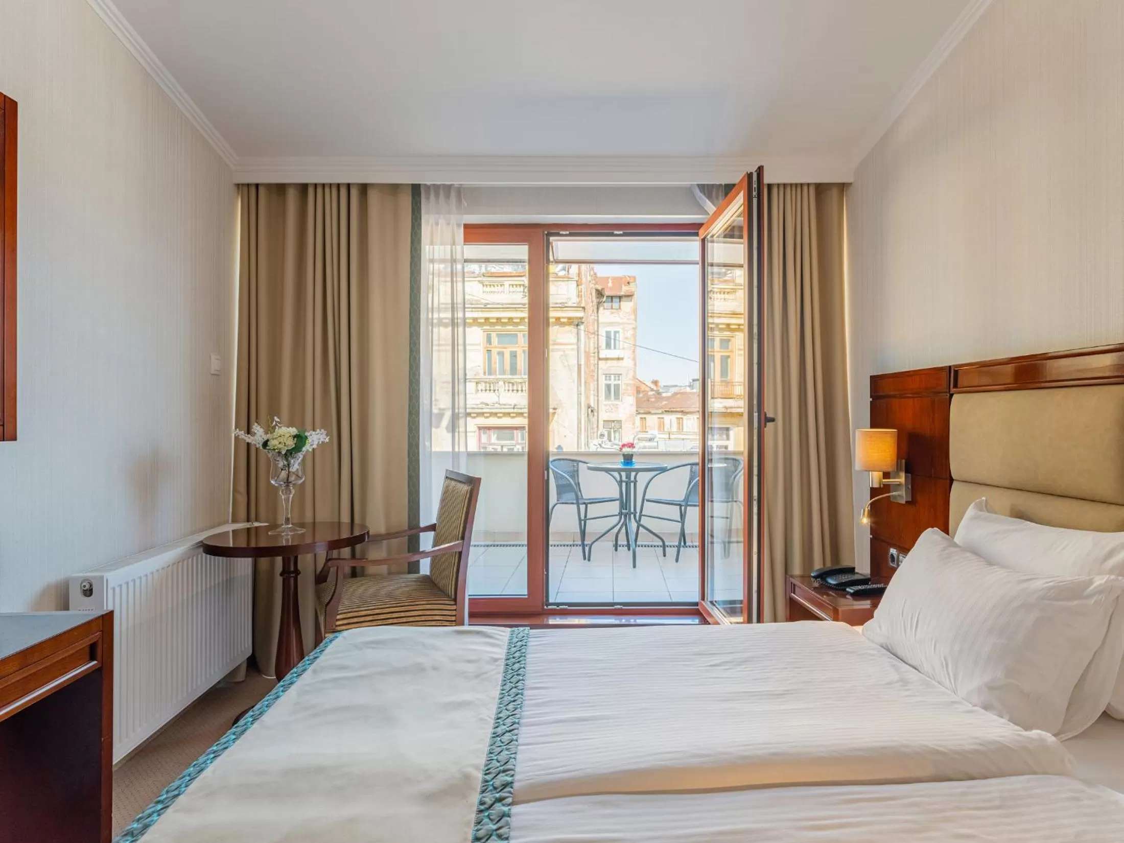 Superior Room with Balcony in Concorde Old Bucharest Hotel
