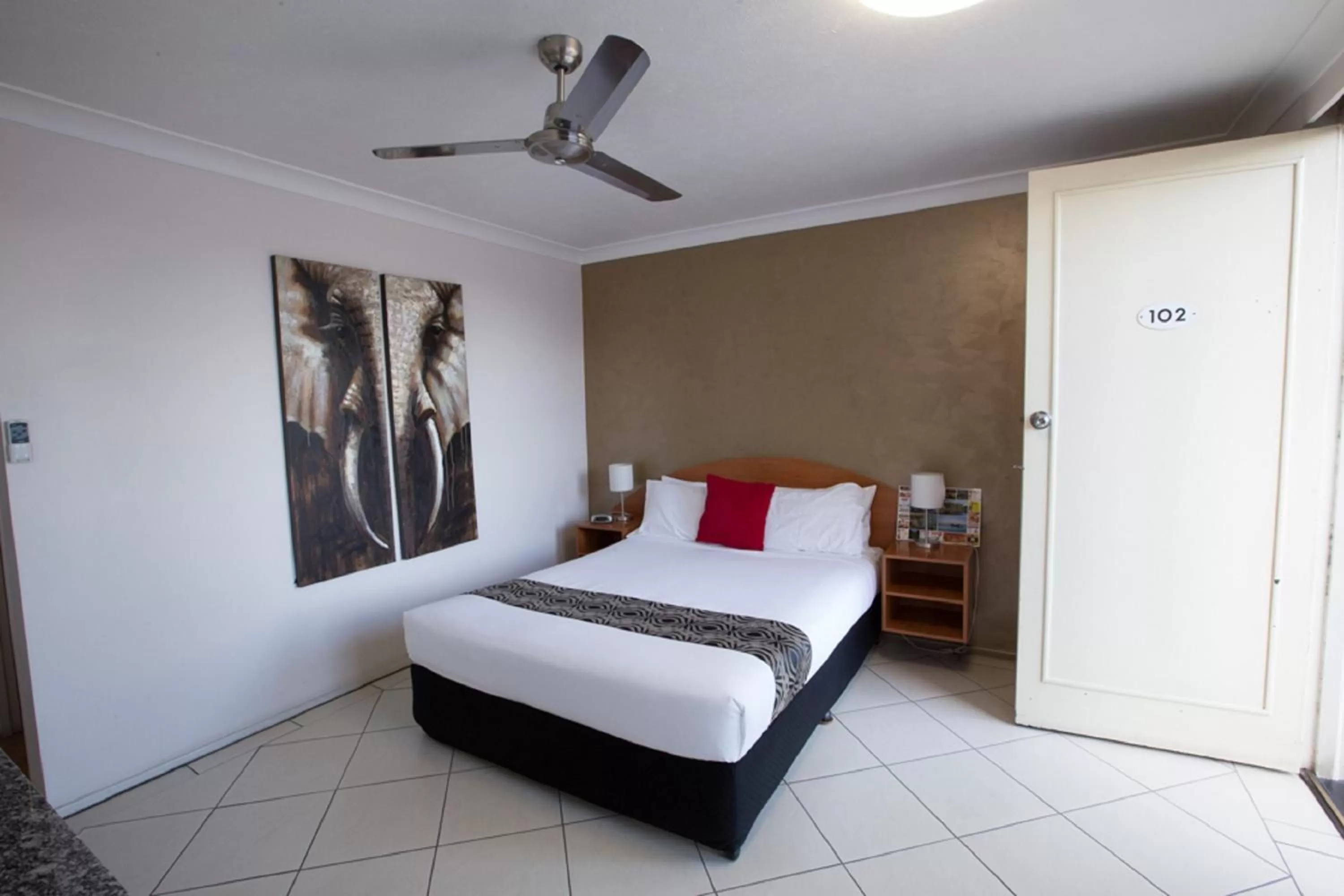 Double Room in David Motor Inn